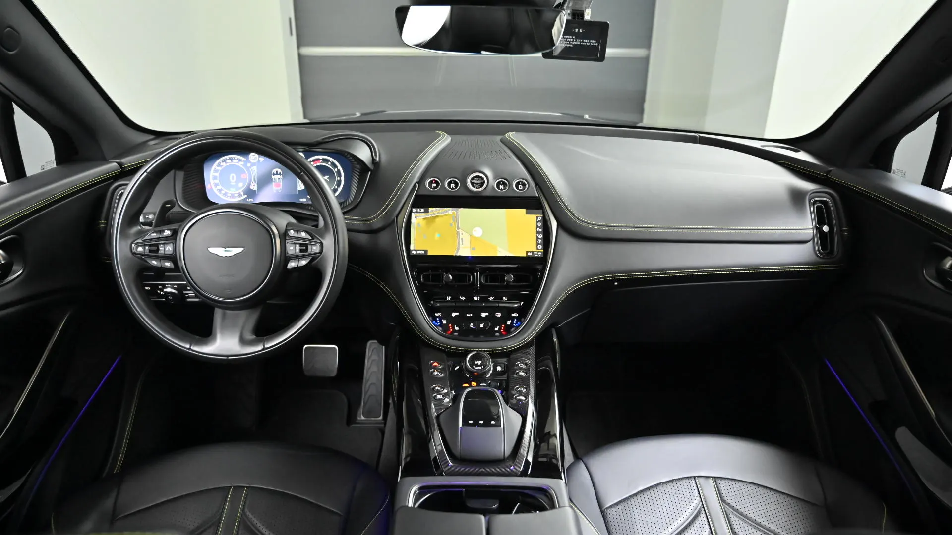 Aston Martin DBX 4.0 V8 707 2023 4/5