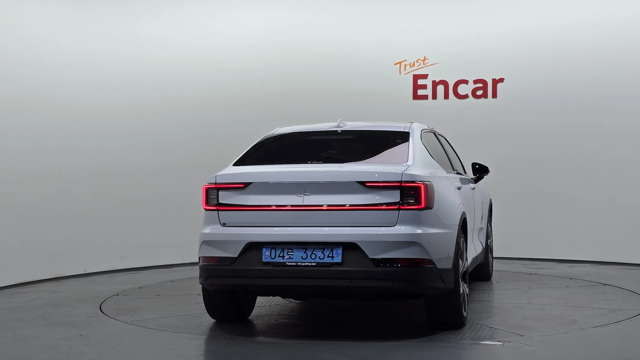 Polestar 2 2022 3/5