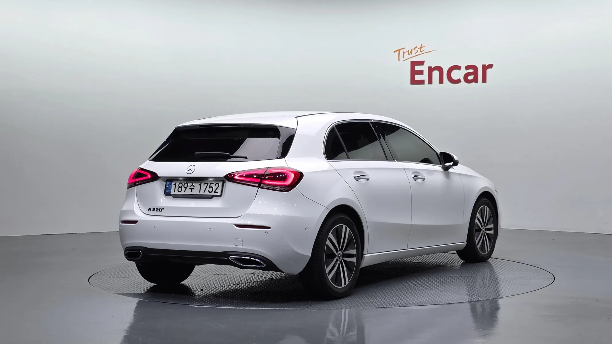Mercedes-Benz A-Class W177 A220 2021 2/21