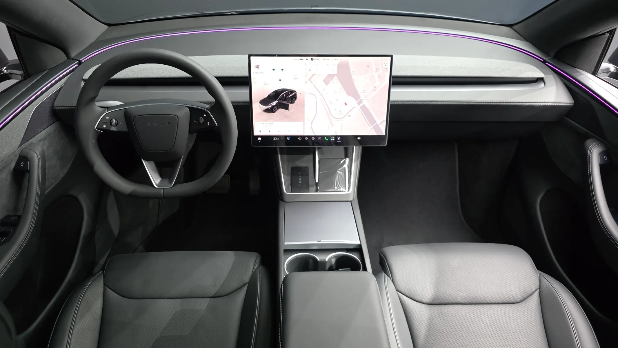 Tesla Y L AWD 2026 4/5