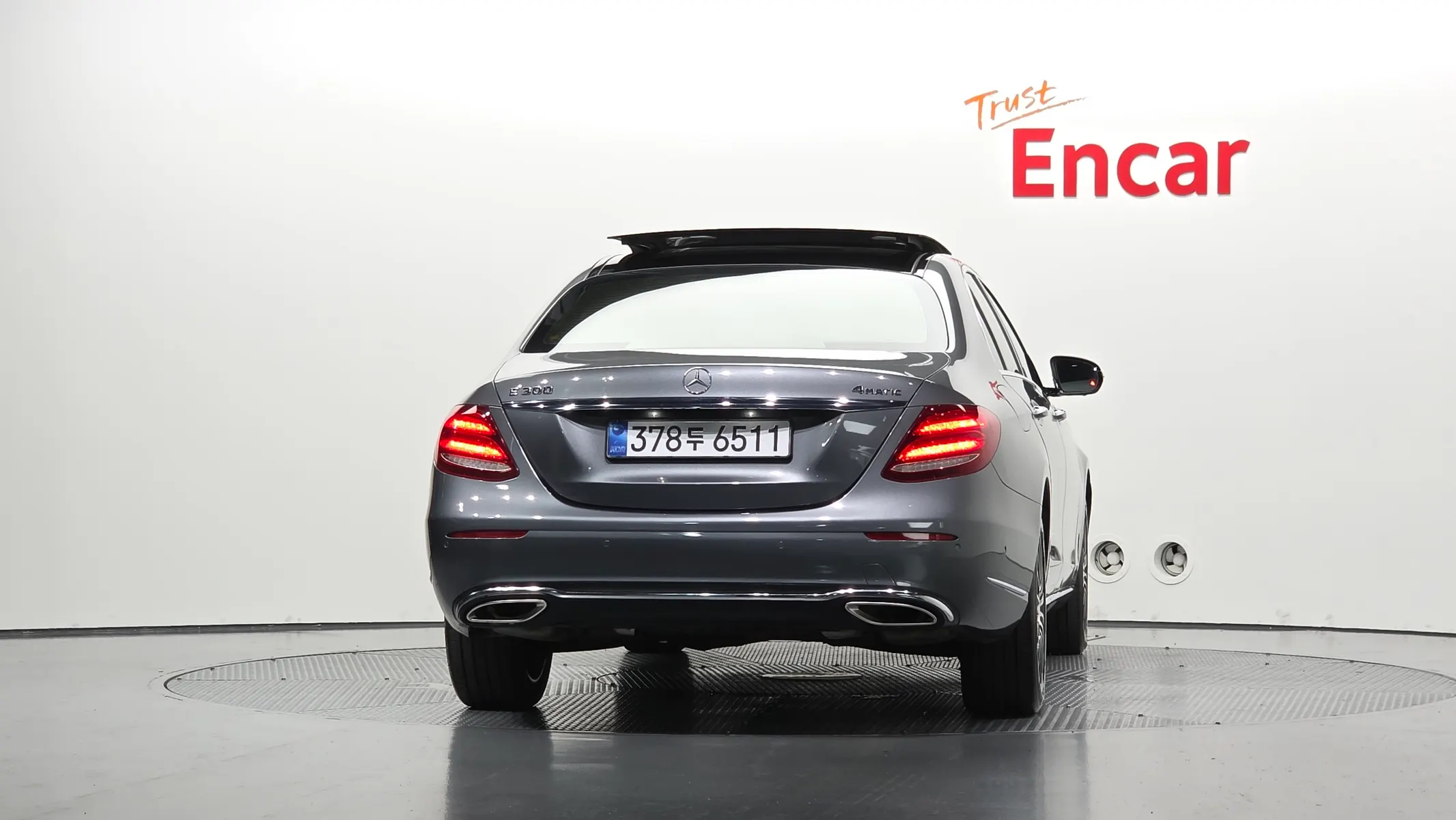 Mercedes-Benz E-Class W213 E300 4MATIC 2019 3/34