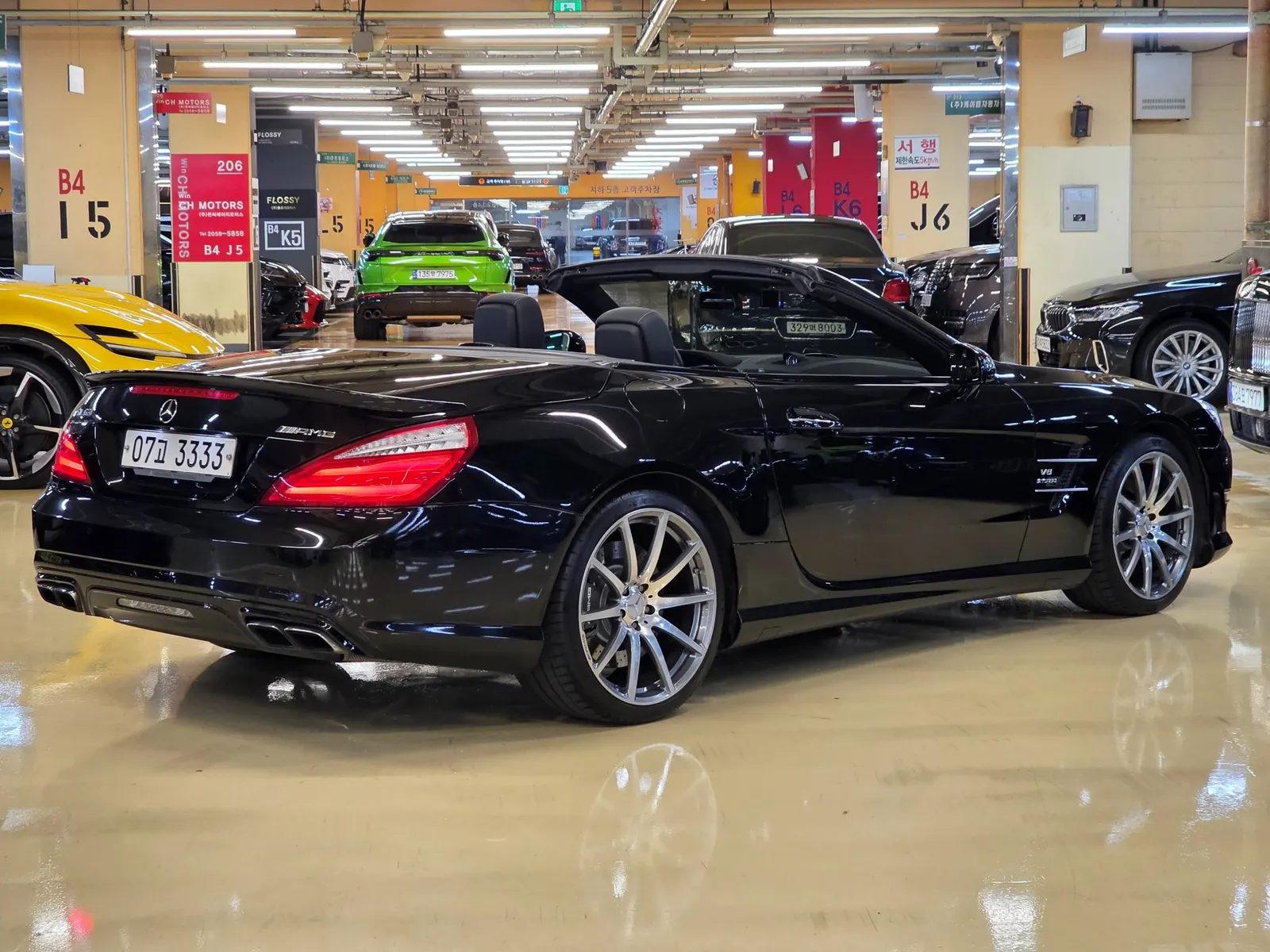 Mercedes-Benz SL-Class SL63 AMG 2016 2/21