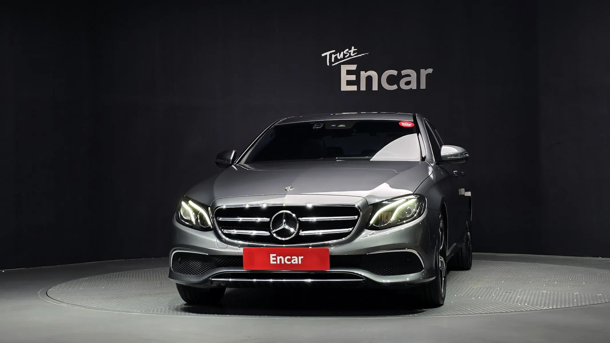 Mercedes-Benz E-Class W213 E250 2019 3/35