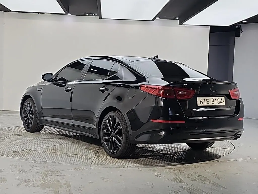 Kia K5 LPI 2013 2/5
