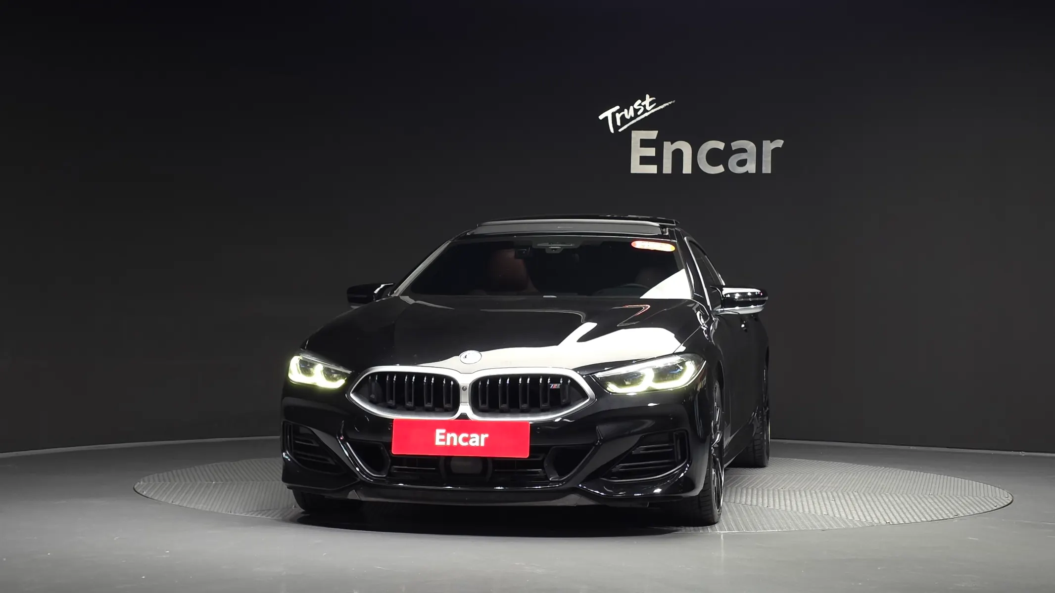 BMW 8 Series (G15) M850i xDrive 2022 2/32