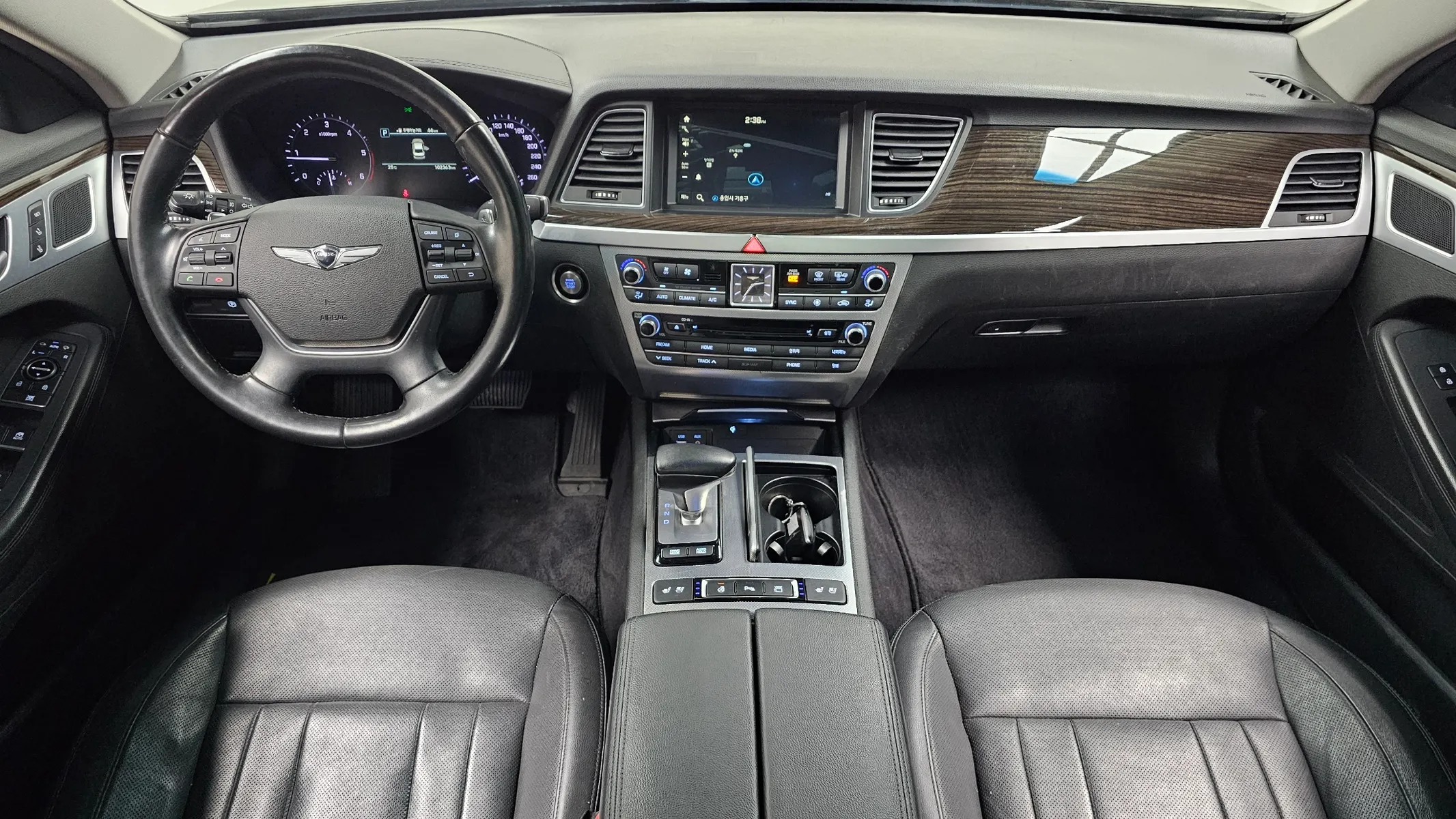 Genesis G80 2.2D AWD 2018 4/5