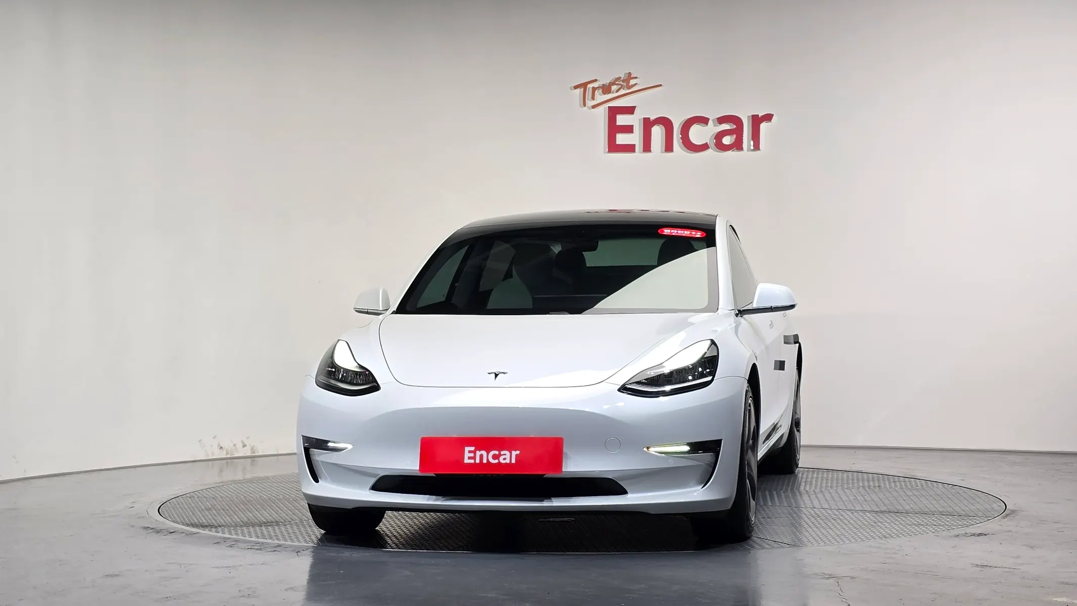 Tesla 3 AWD 2020 2/5