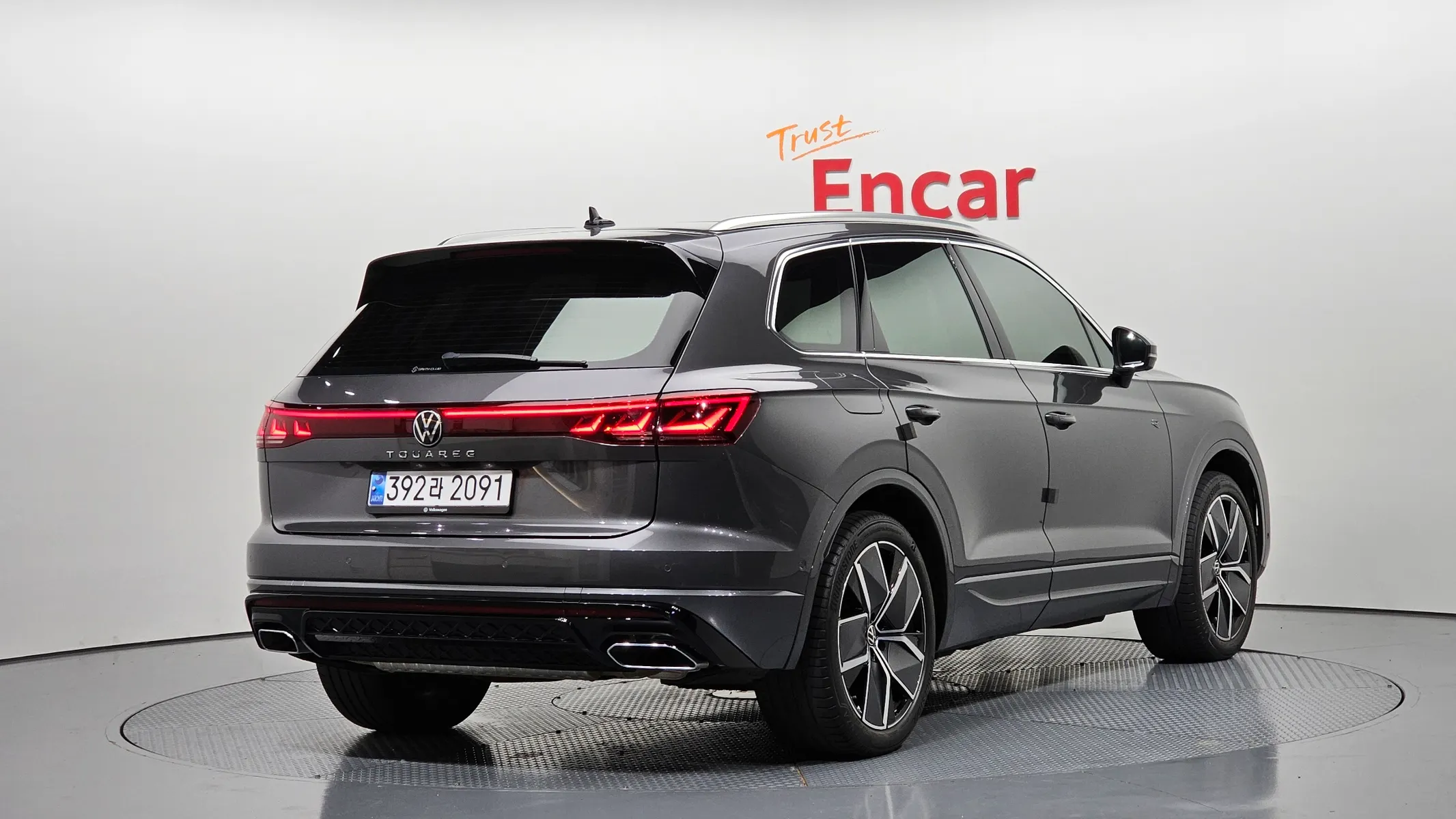 Volkswagen 3 3.0 TDI R-Line 2024 2/51