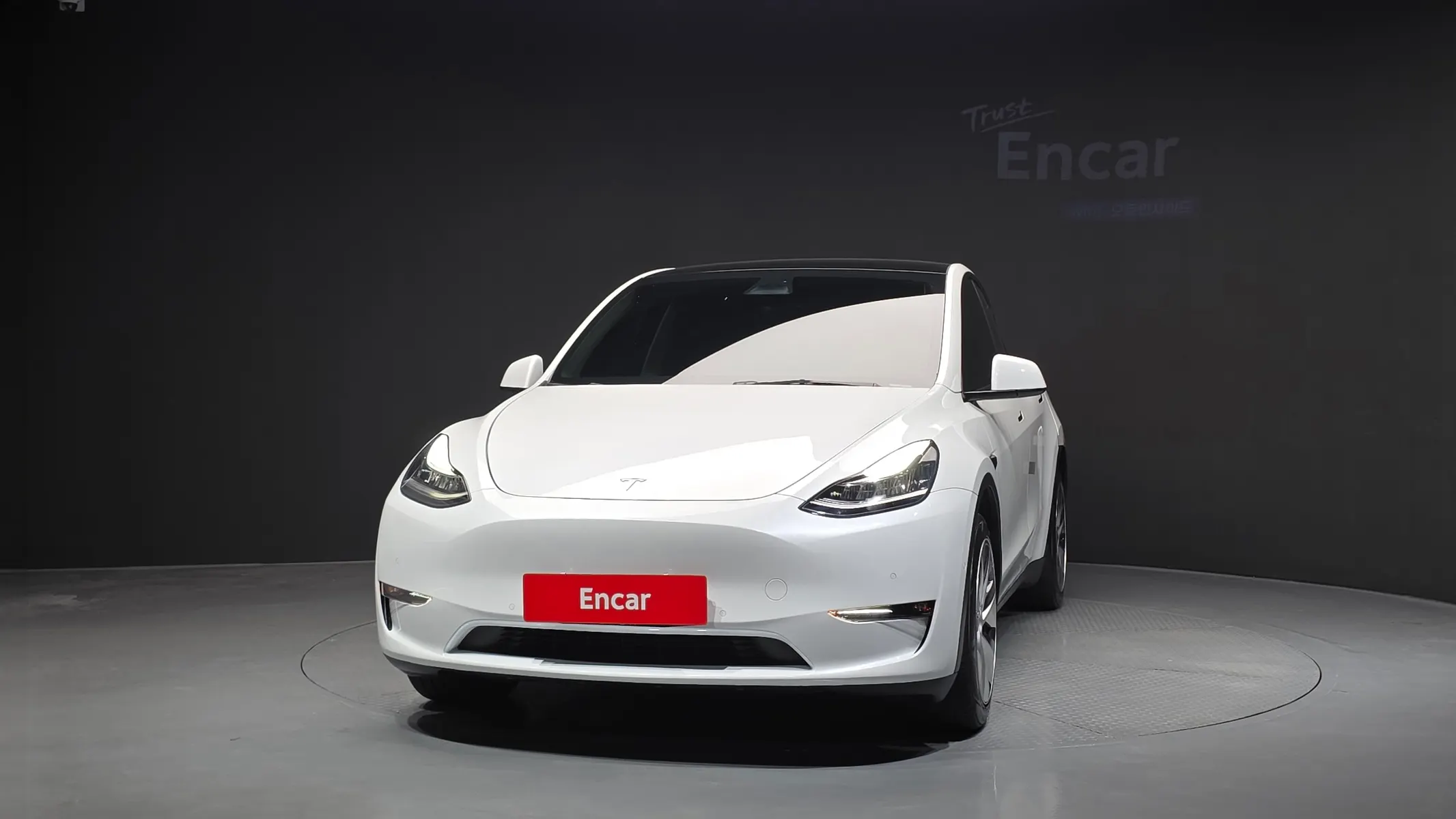 Tesla Y AWD 2022 2/5