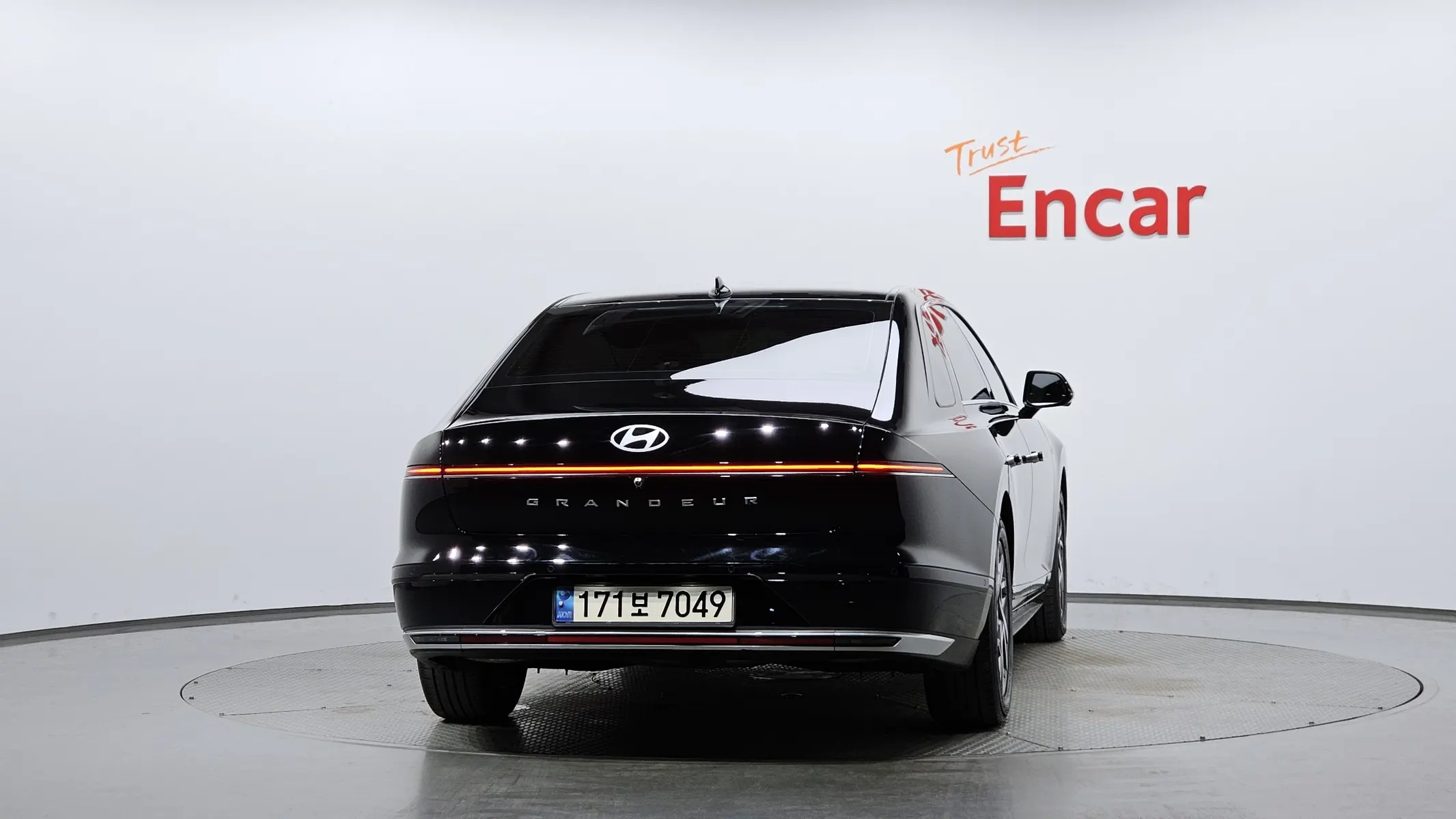 Hyundai (GN7) 2023 3/5