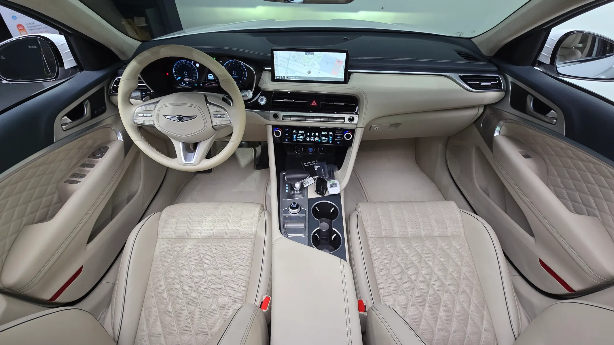 Genesis G70 2.5T 4WD 2023 4/5