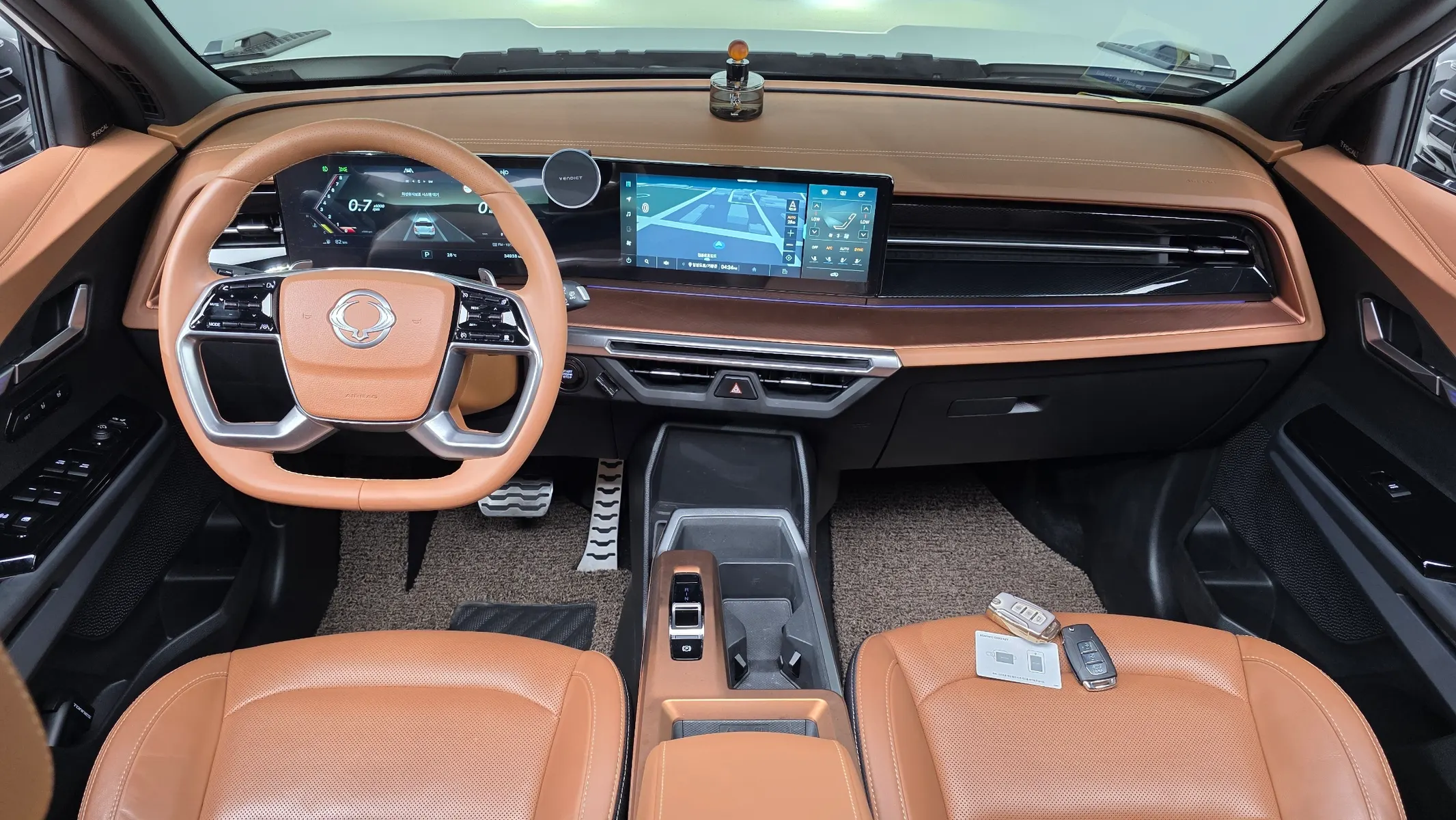 KG Mobility 토레스 1.5 2WD 2024 4/5