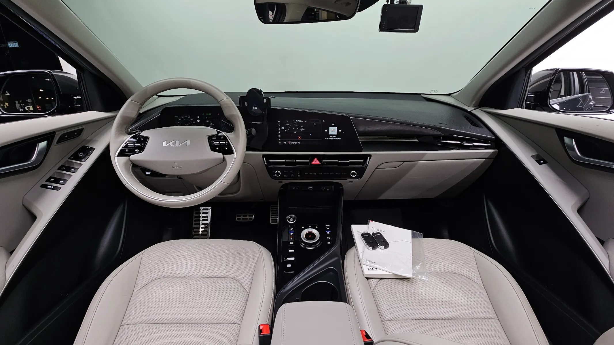 Kia EV 2022 4/5