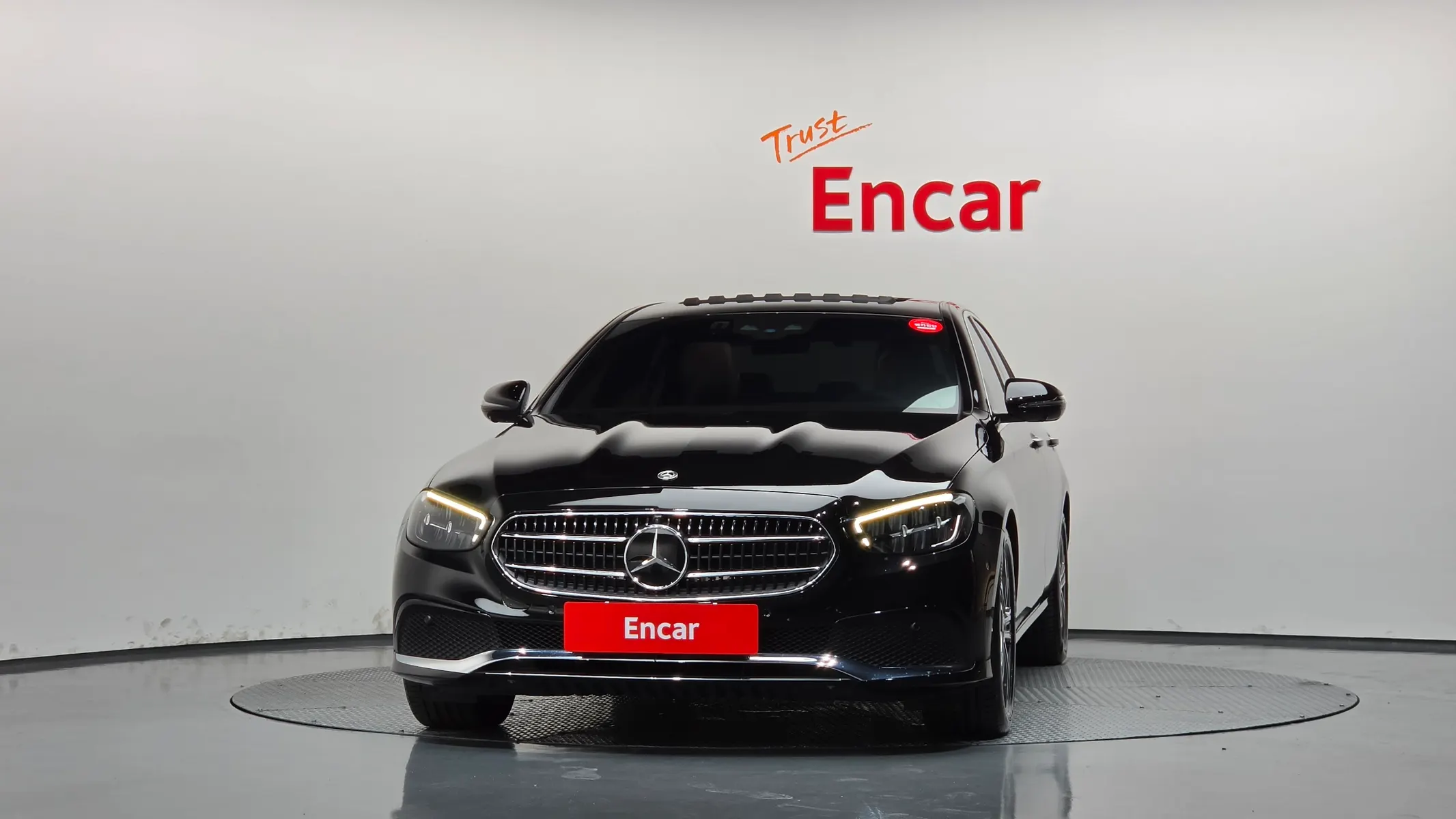 Mercedes-Benz E-Class W213 E250 2023 3/36