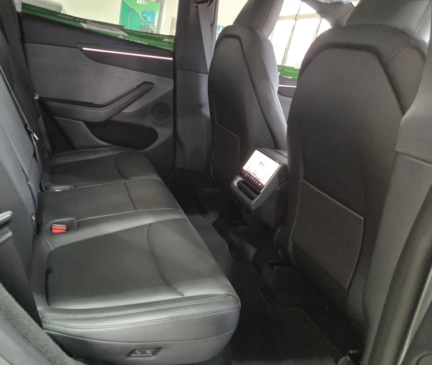 Tesla Y RWD 2026 18/19