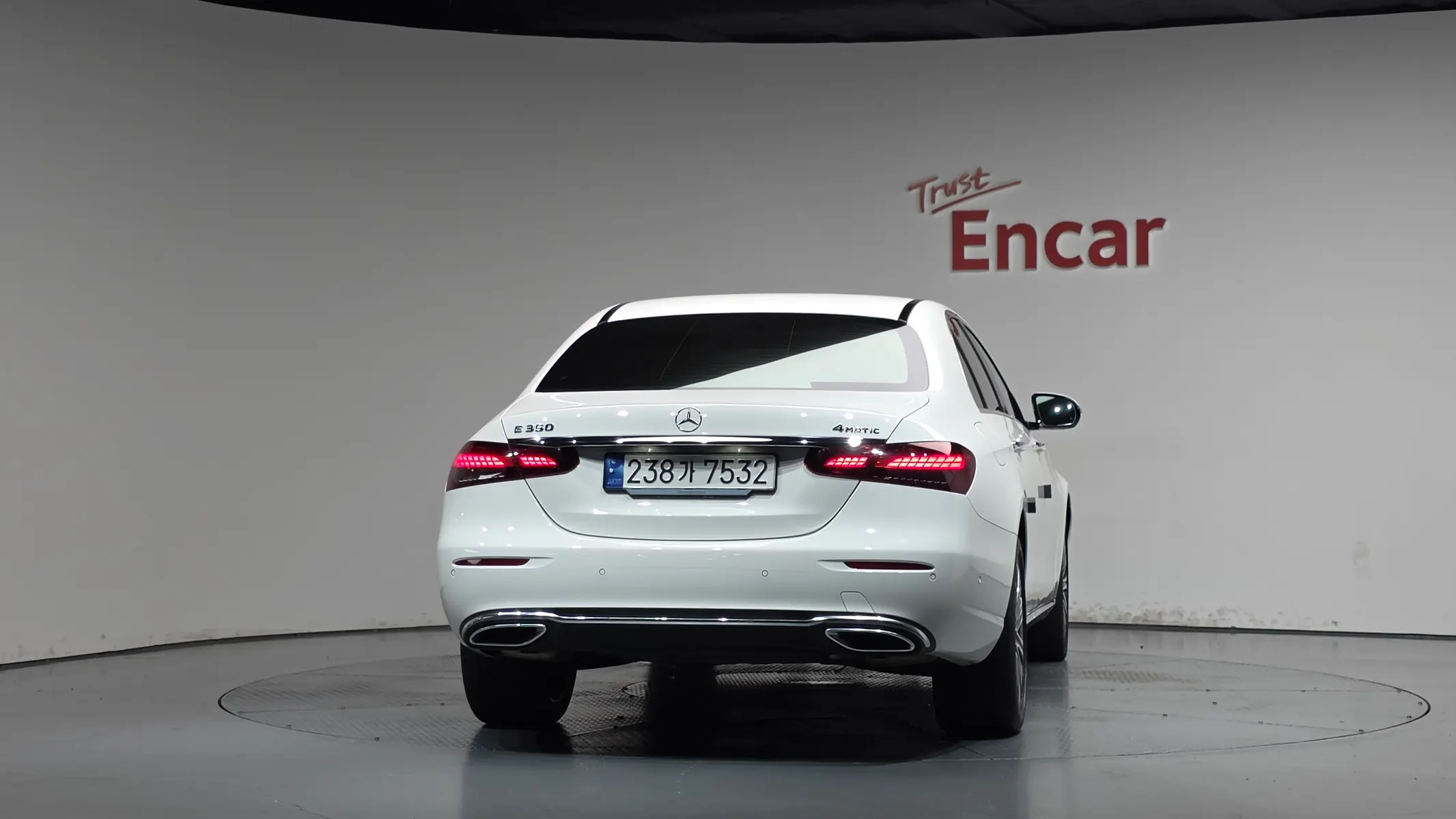 Mercedes-Benz E-Class W213 E350 4MATIC 2023 3/39