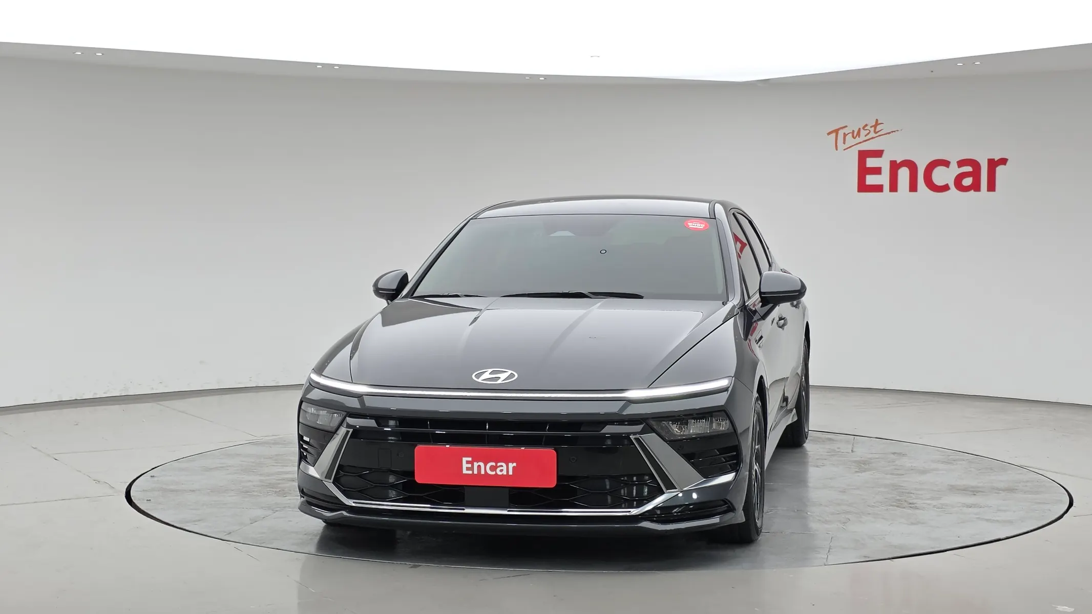 Hyundai (DN8) 2024 2/5