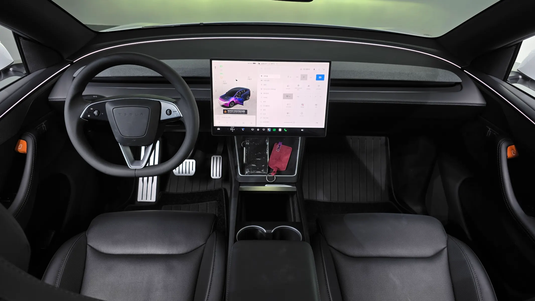 Tesla Y L AWD 2026 4/5