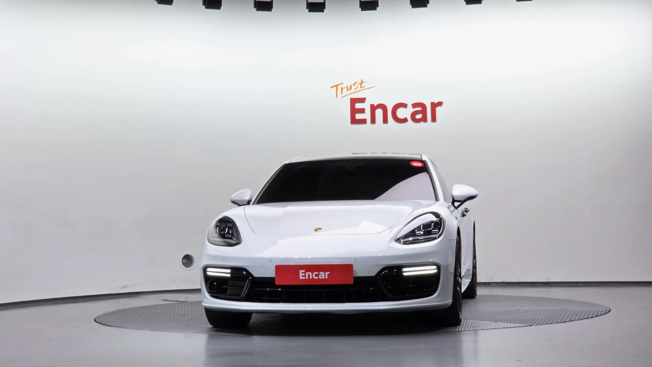 Porsche (971) 2.9 AWD E- 2018 3/37