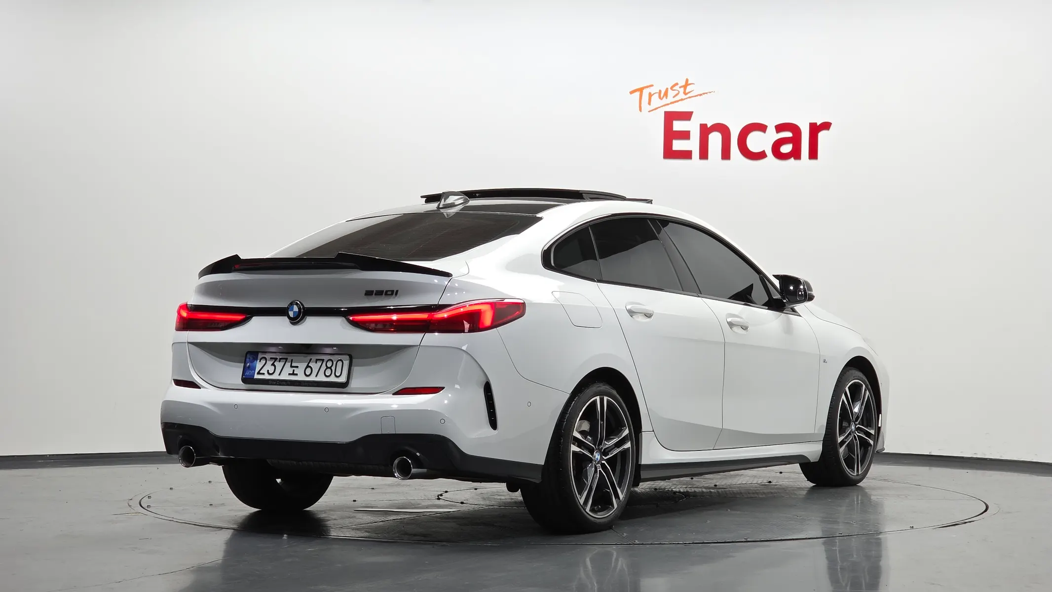 BMW 2 Series Gran Coupe (F44) 220i M 2022 2/31