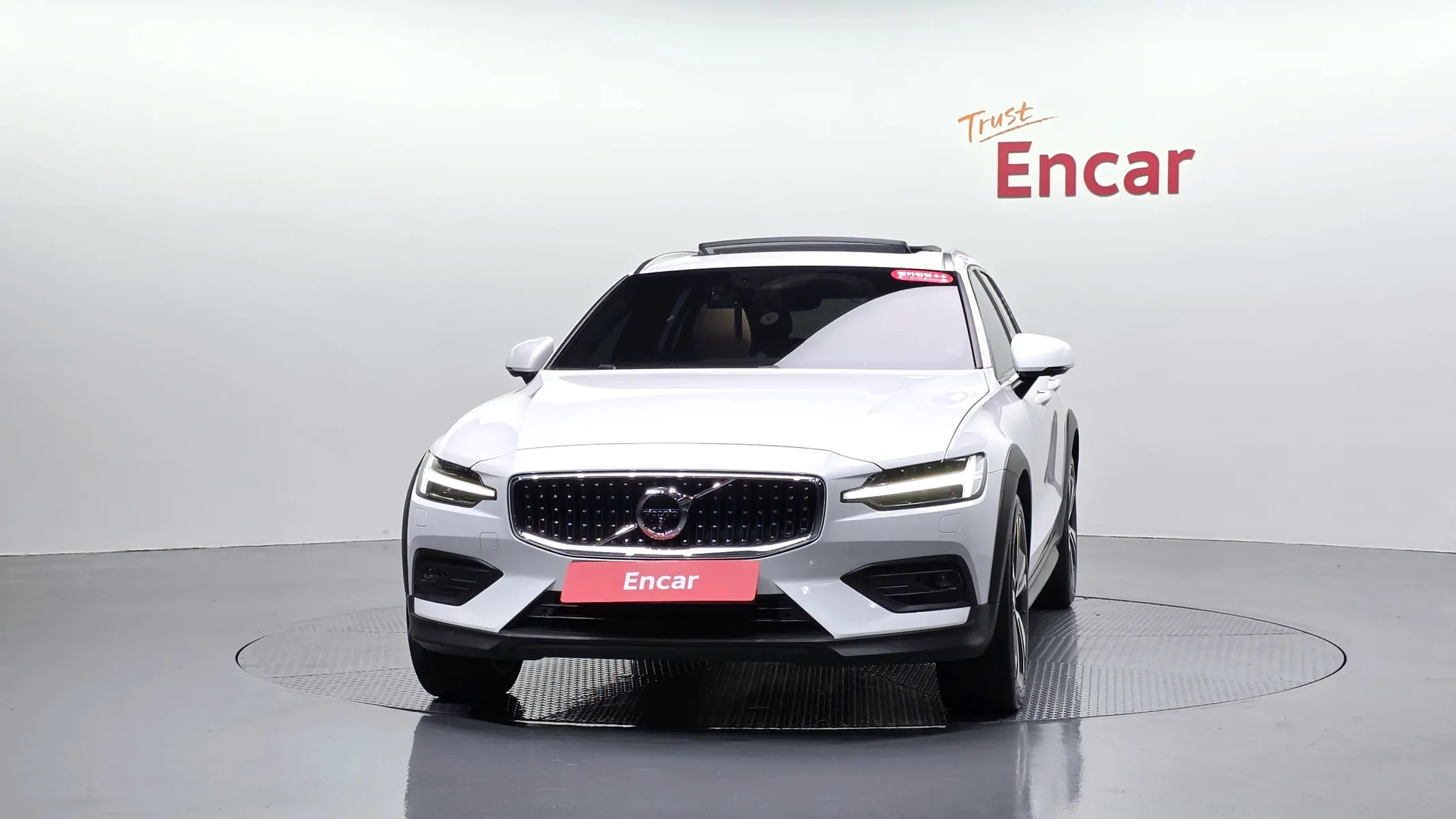Volvo V60 2 T5 AWD 2019 2/5
