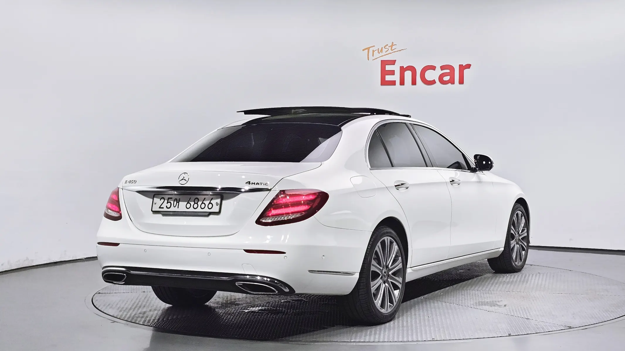 Mercedes-Benz E-Class W213 E450 4MATIC 2019 2/21