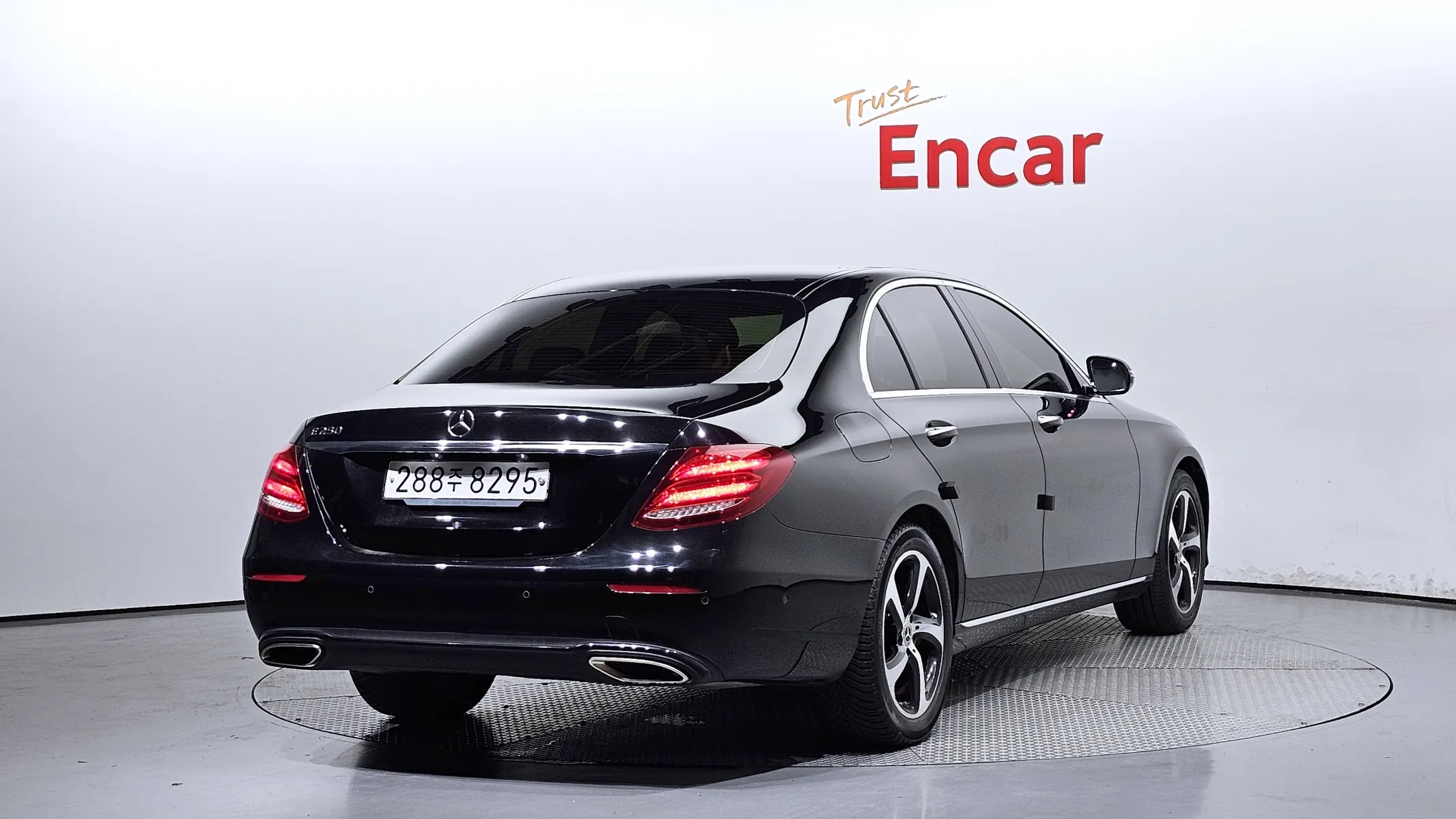 Mercedes-Benz E-Class W213 E250 2019 2/21