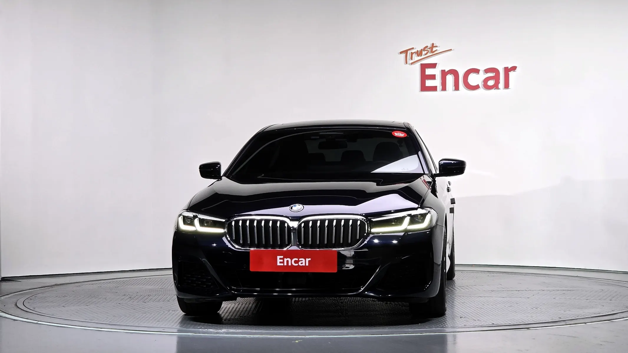 BMW 5 Series (G30) 523d M 2021 3/21