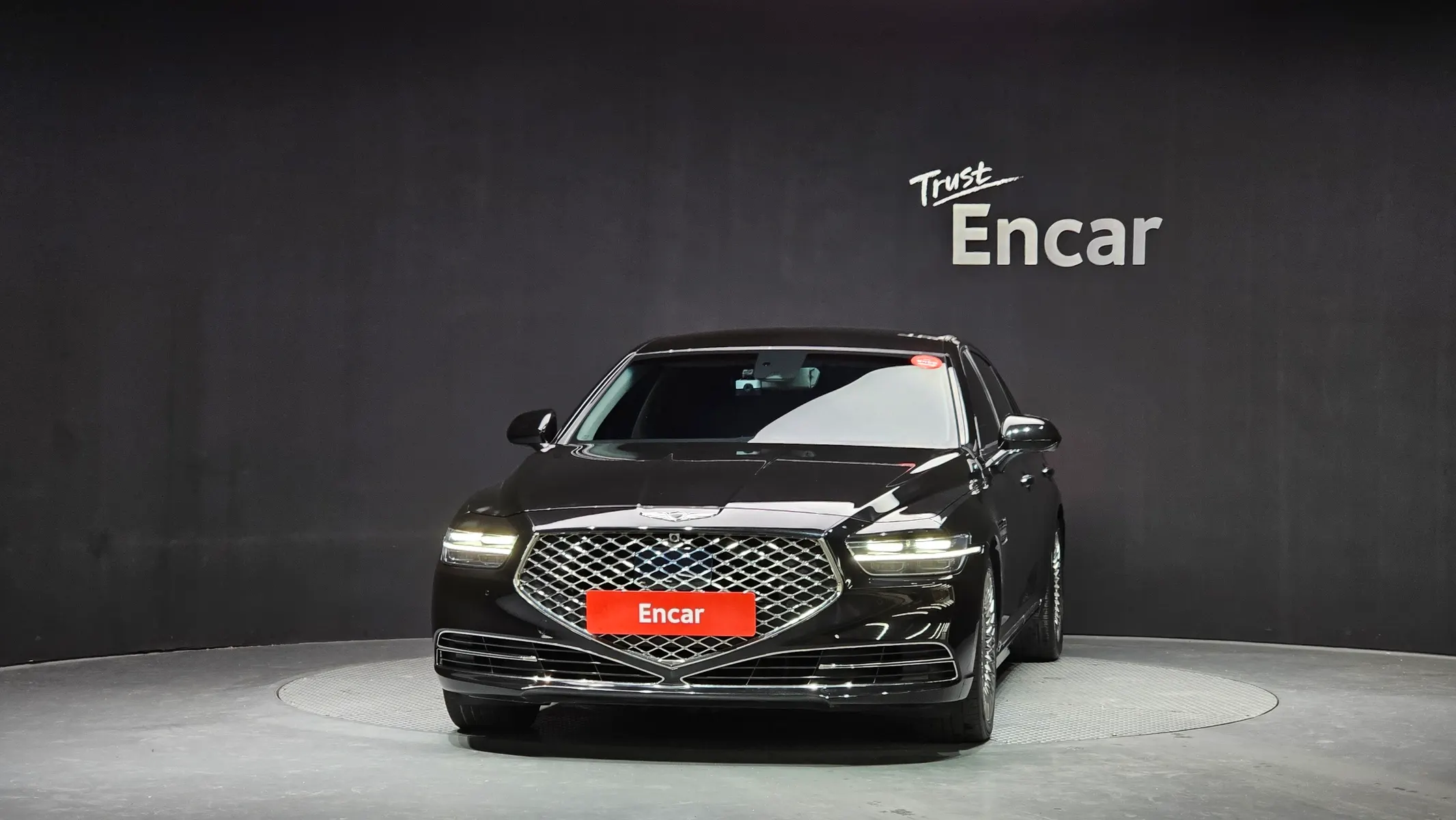 Genesis G90 5.0 AWD 2019 2/5