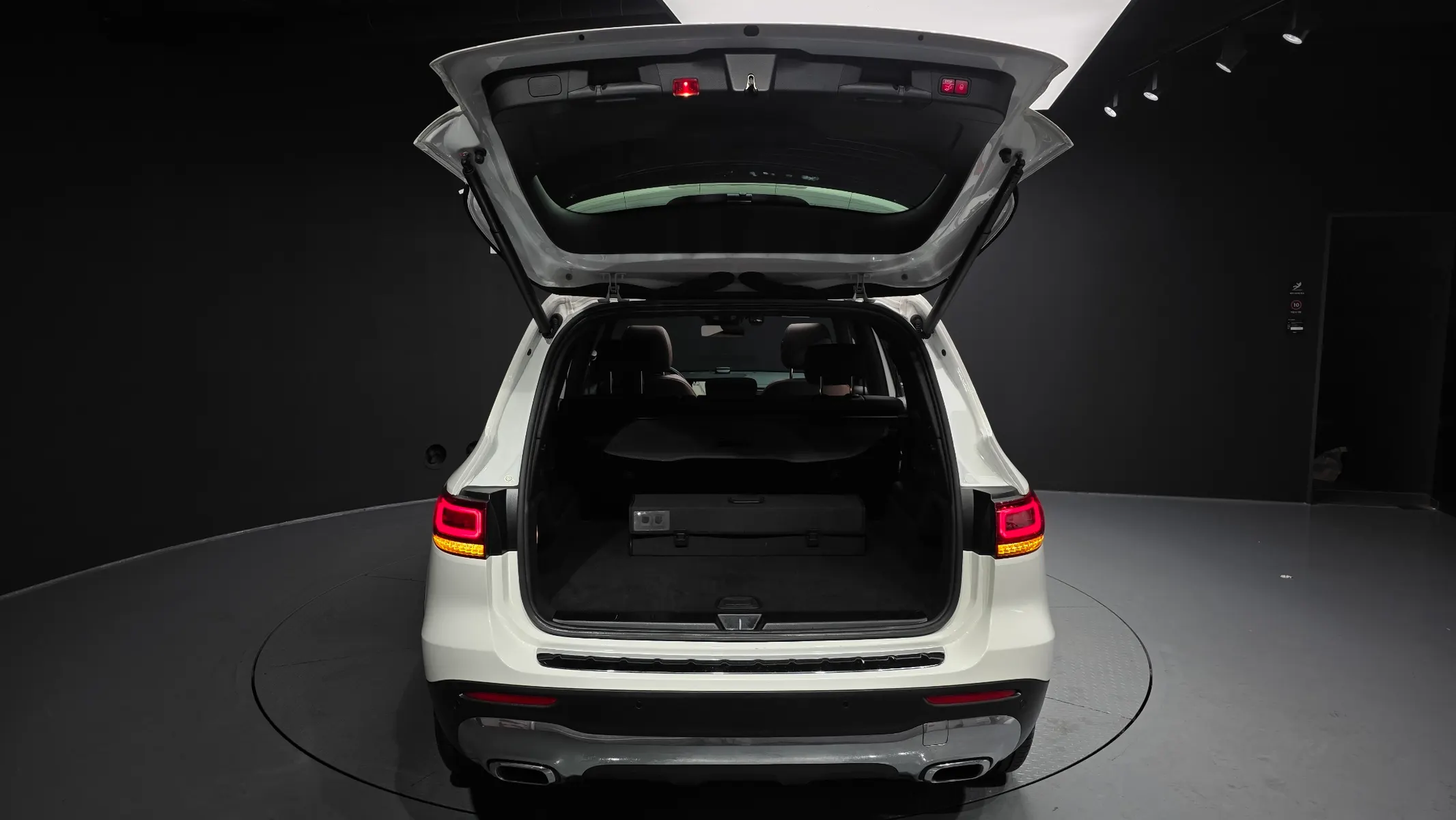 Mercedes-Benz GLB-Class X247 GLB220 2021 20/21