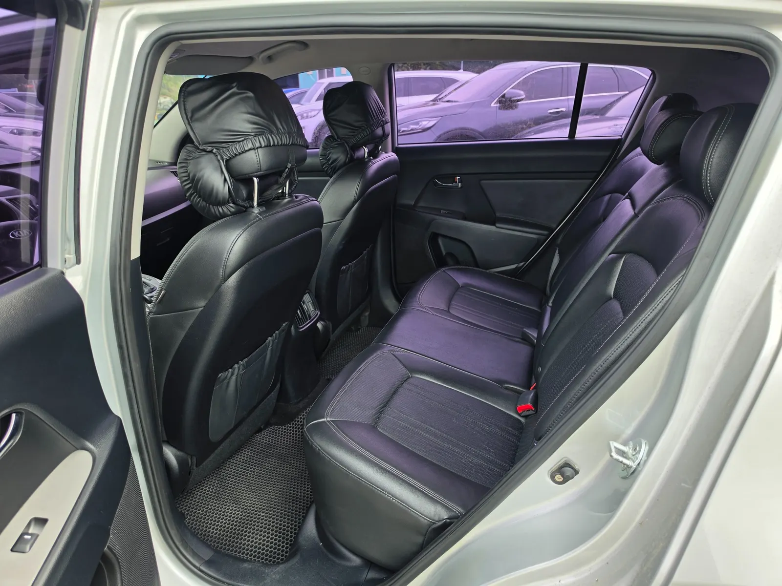 Kia R 4WD 2013 4/5