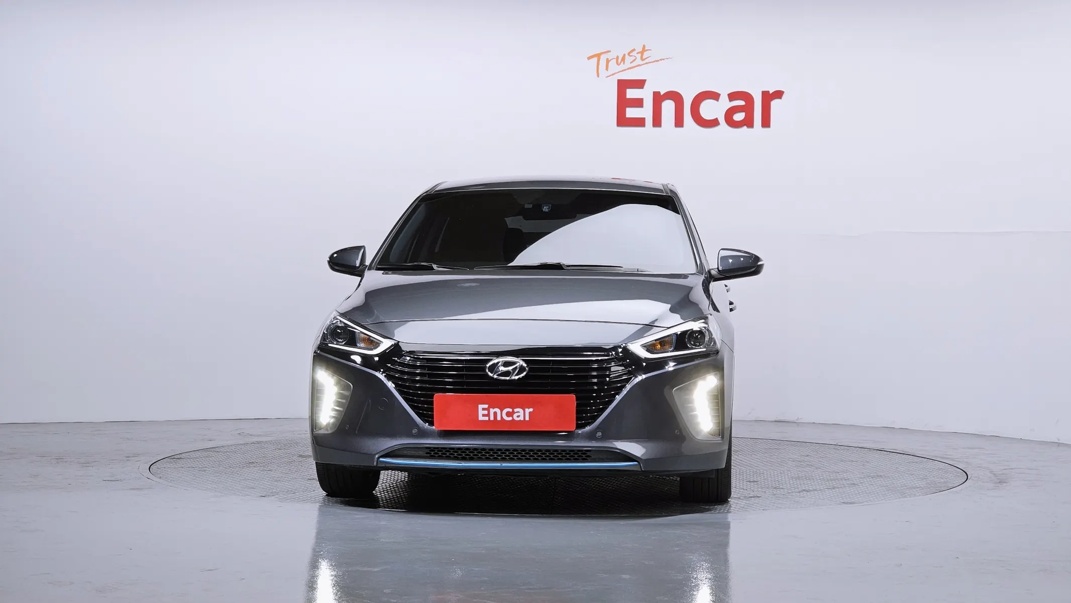 Hyundai 아이오닉 하이브리드 Q 2016 2/5