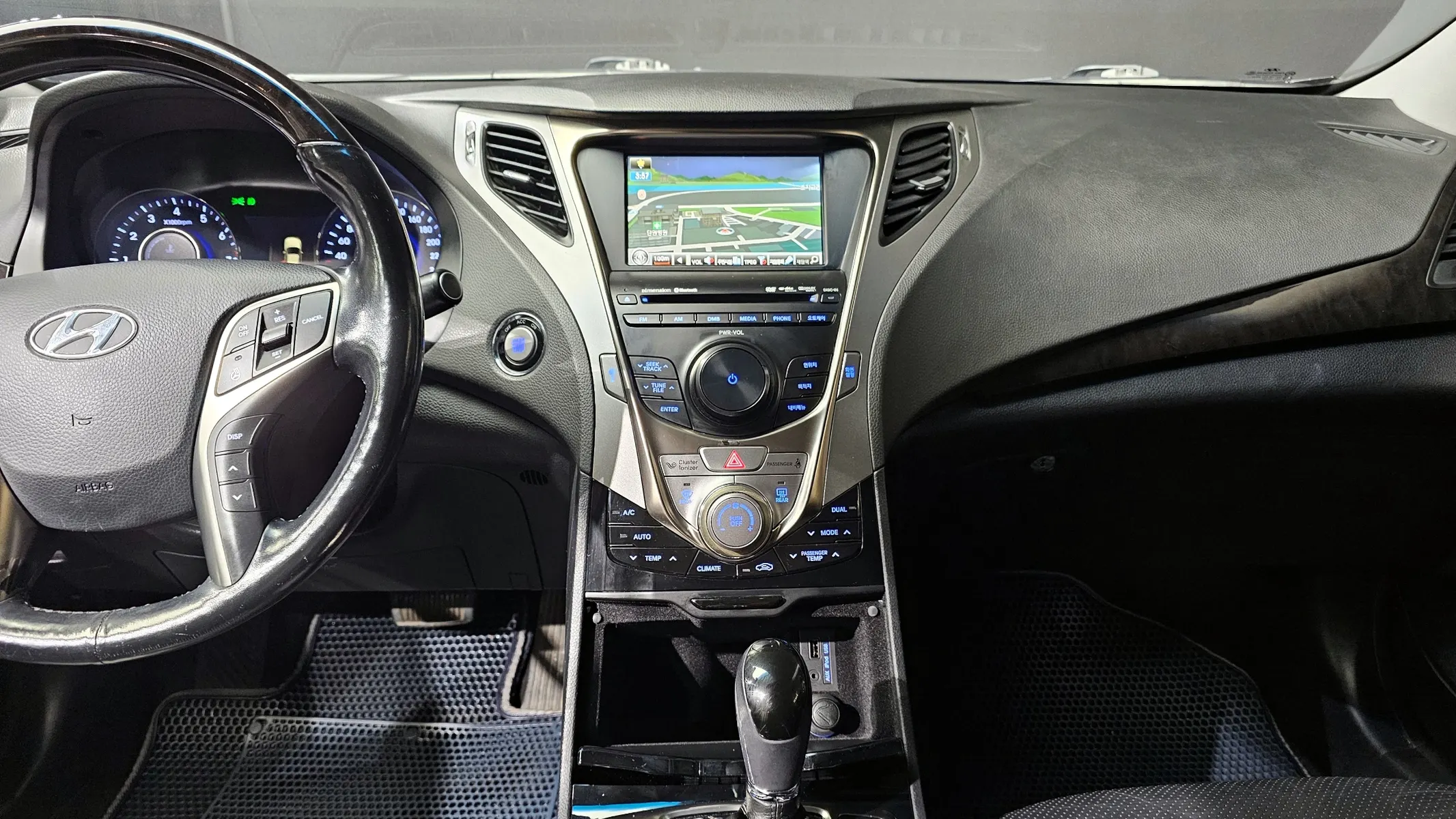 Hyundai Grandeur HG HG300 2011 20/21