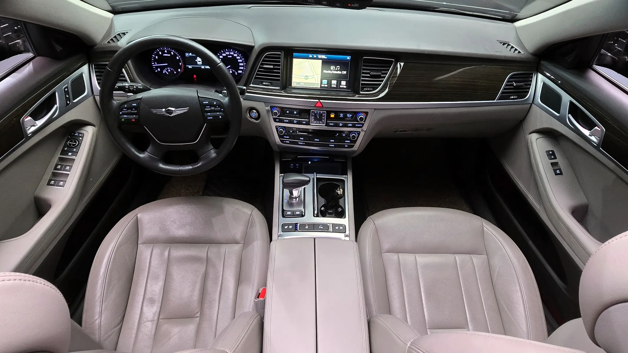 Genesis G80 3.3 GDI 2017 4/5