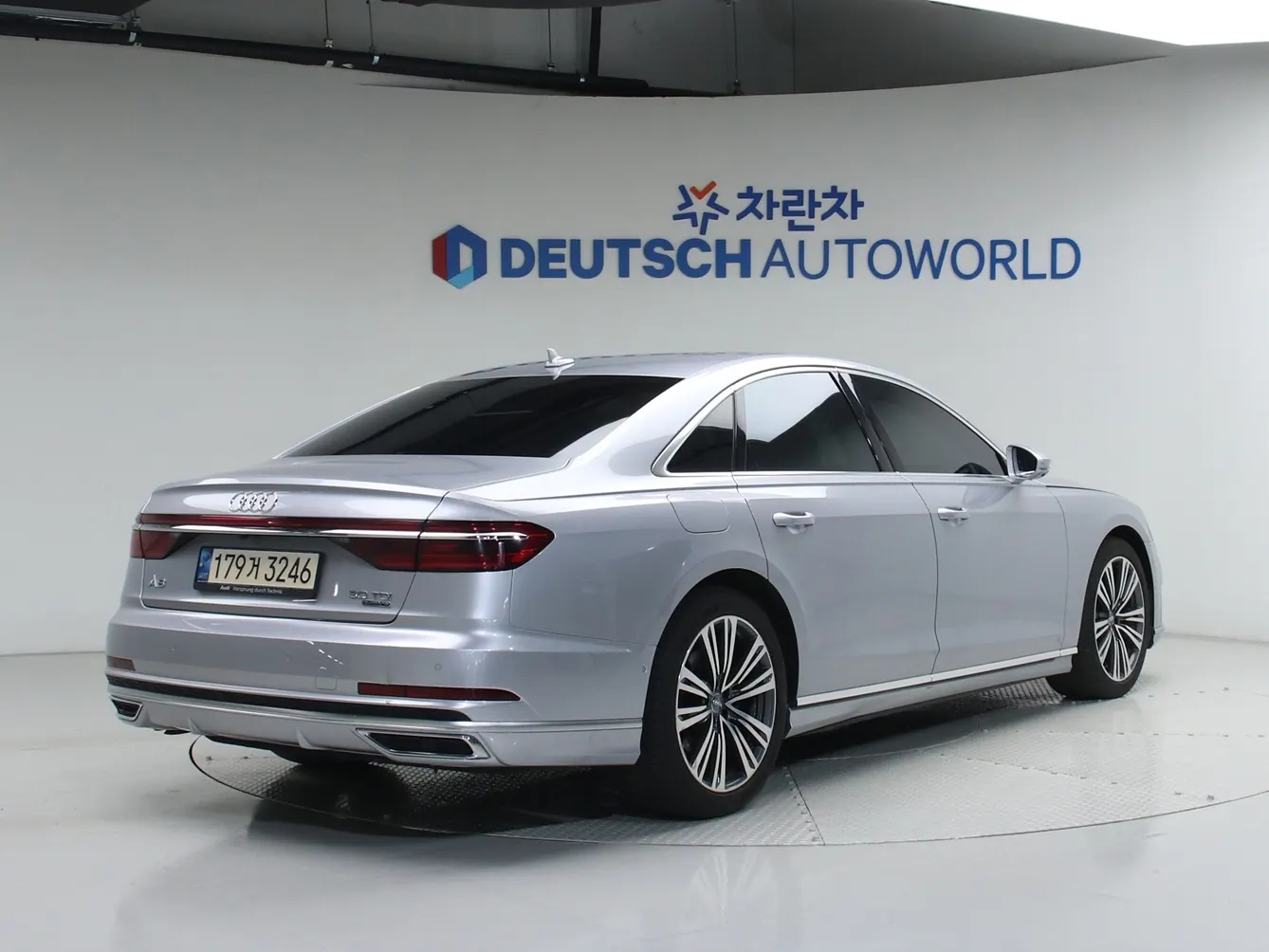 Audi A8 (D5) 50 TDI 2021 2/20