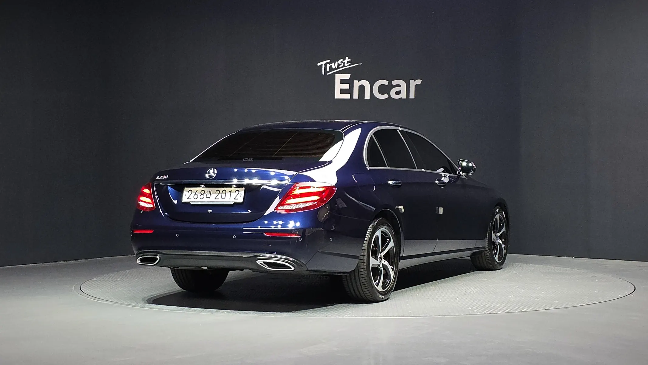 Mercedes-Benz E-Class W213 E250 2020 2/33