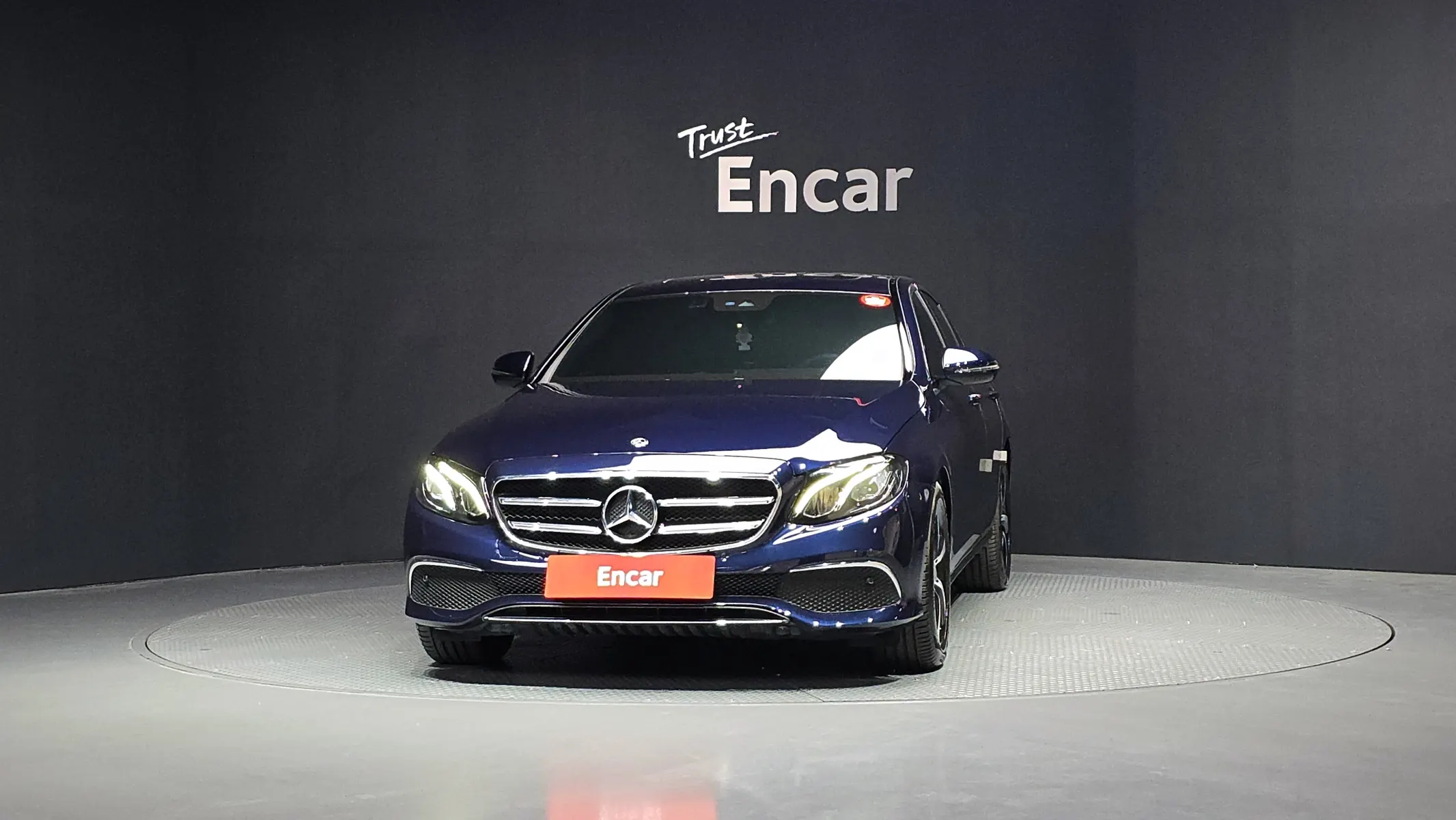 Mercedes-Benz E-Class W213 E250 2020 3/33