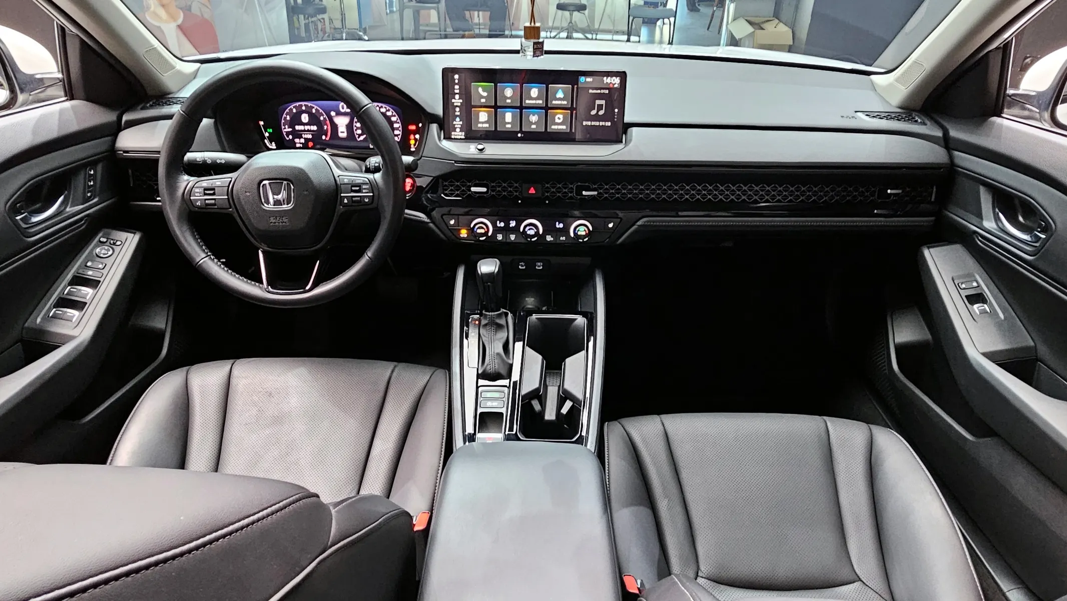 Honda 11 1.5 2024 4/5