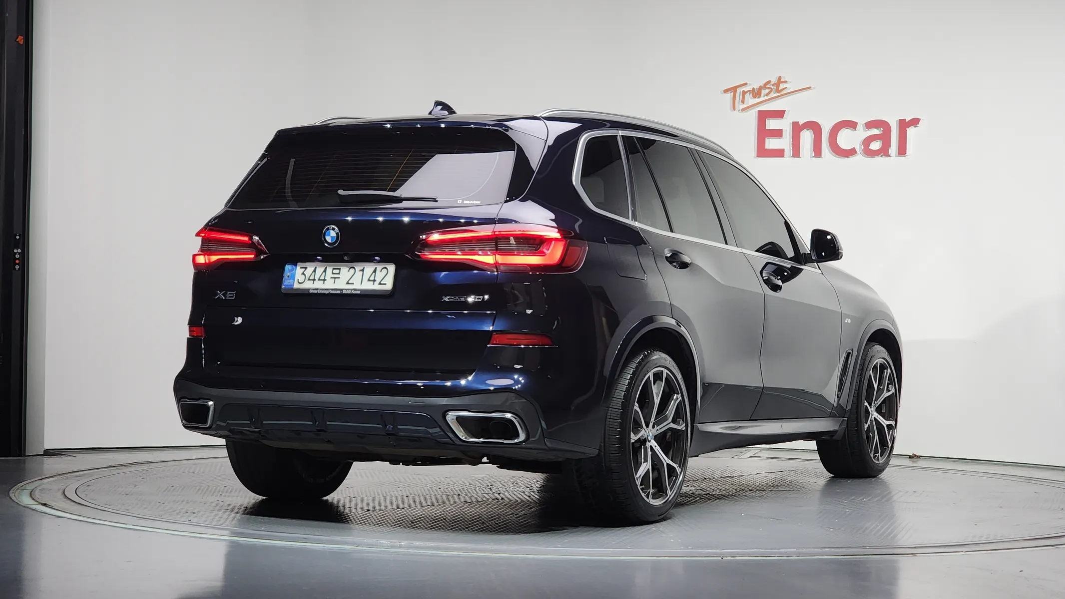 BMW X5 (G05) xDrive 40i M 2021 2/33