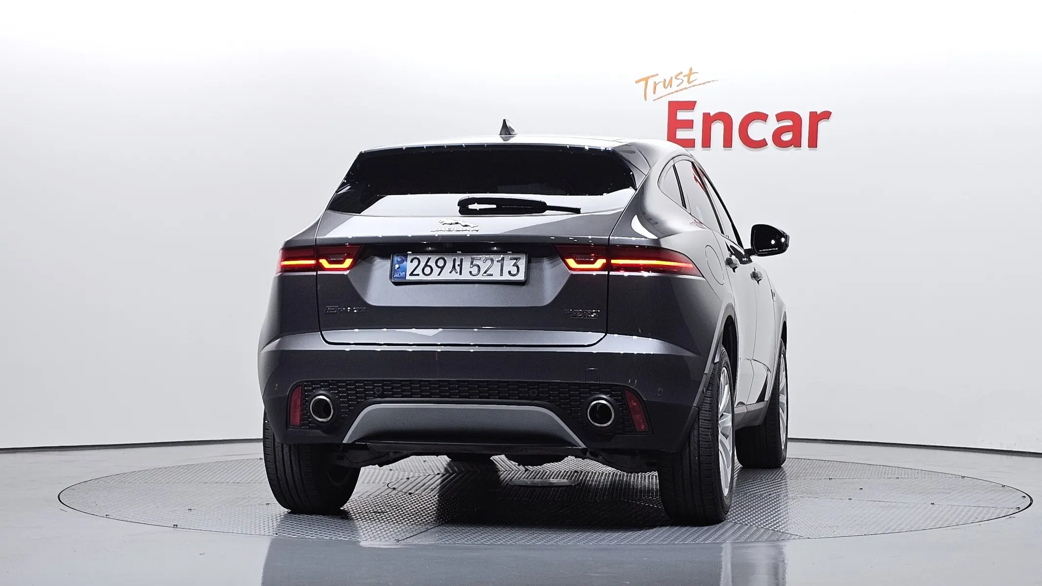 Jaguar E-PACE P250 SE 2018 3/5