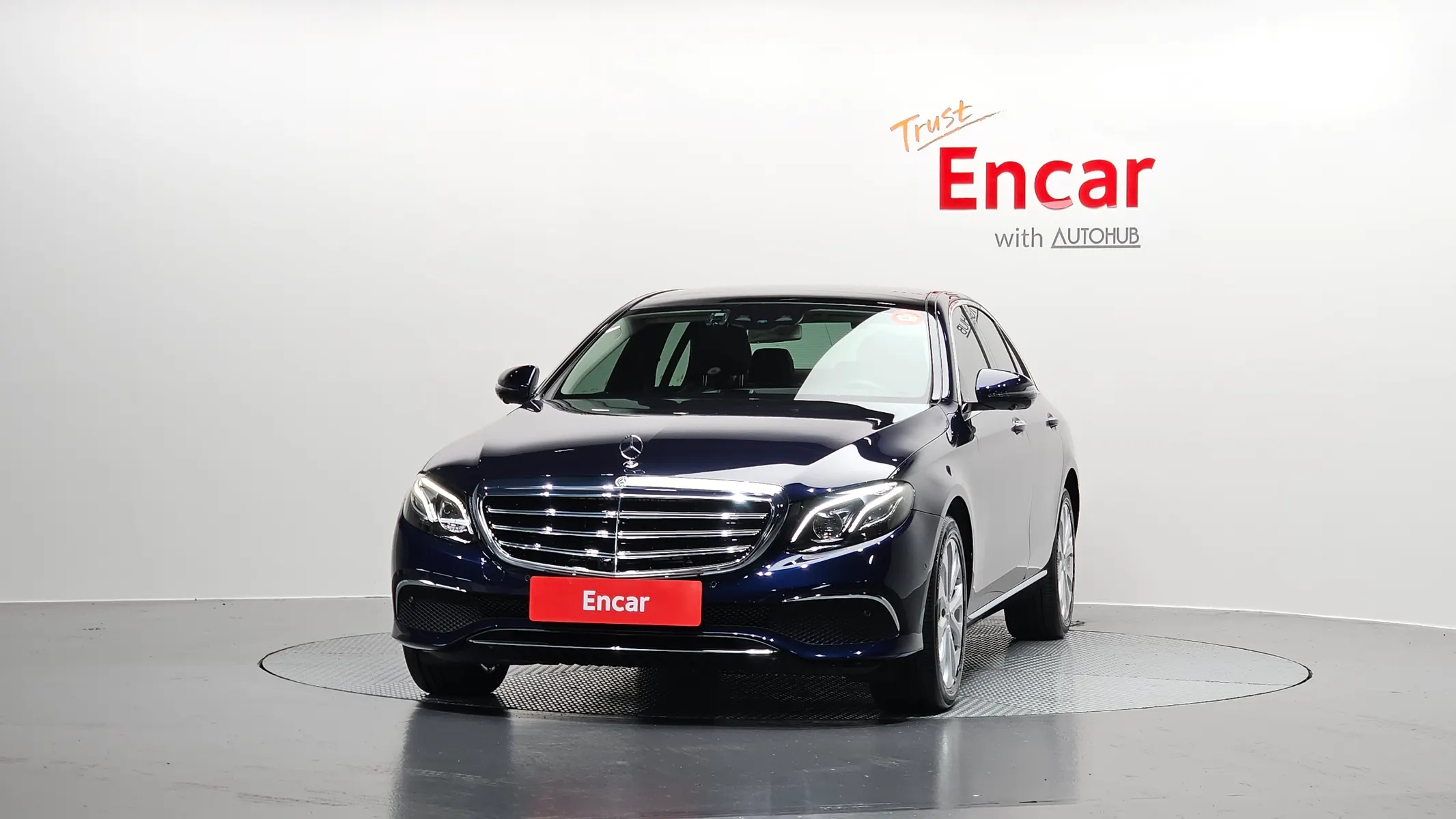 Mercedes-Benz E-Class W213 E300 4MATIC 2019 3/32