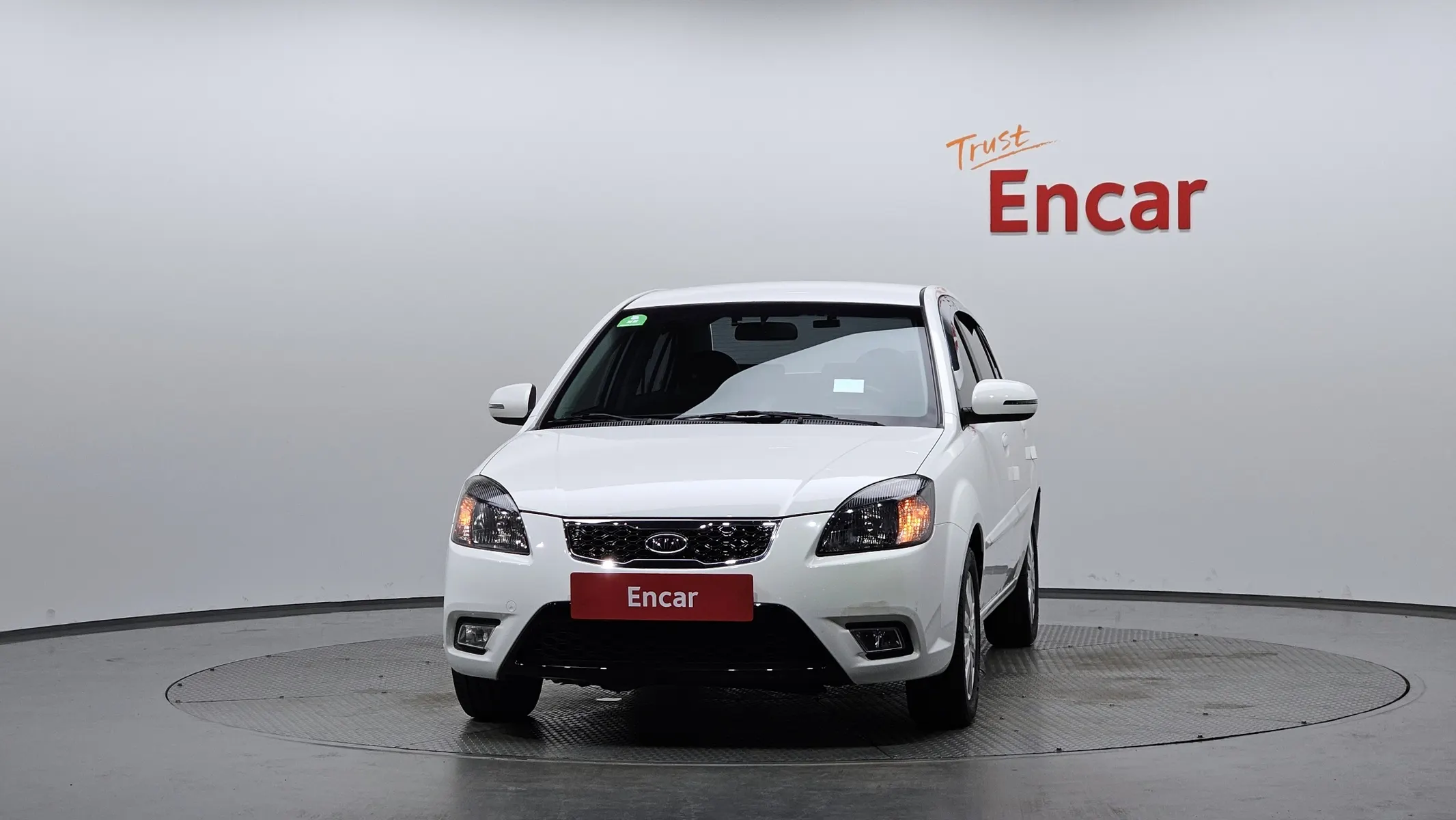 Kia () 4DR 1.6 CVVT 2011 2/5