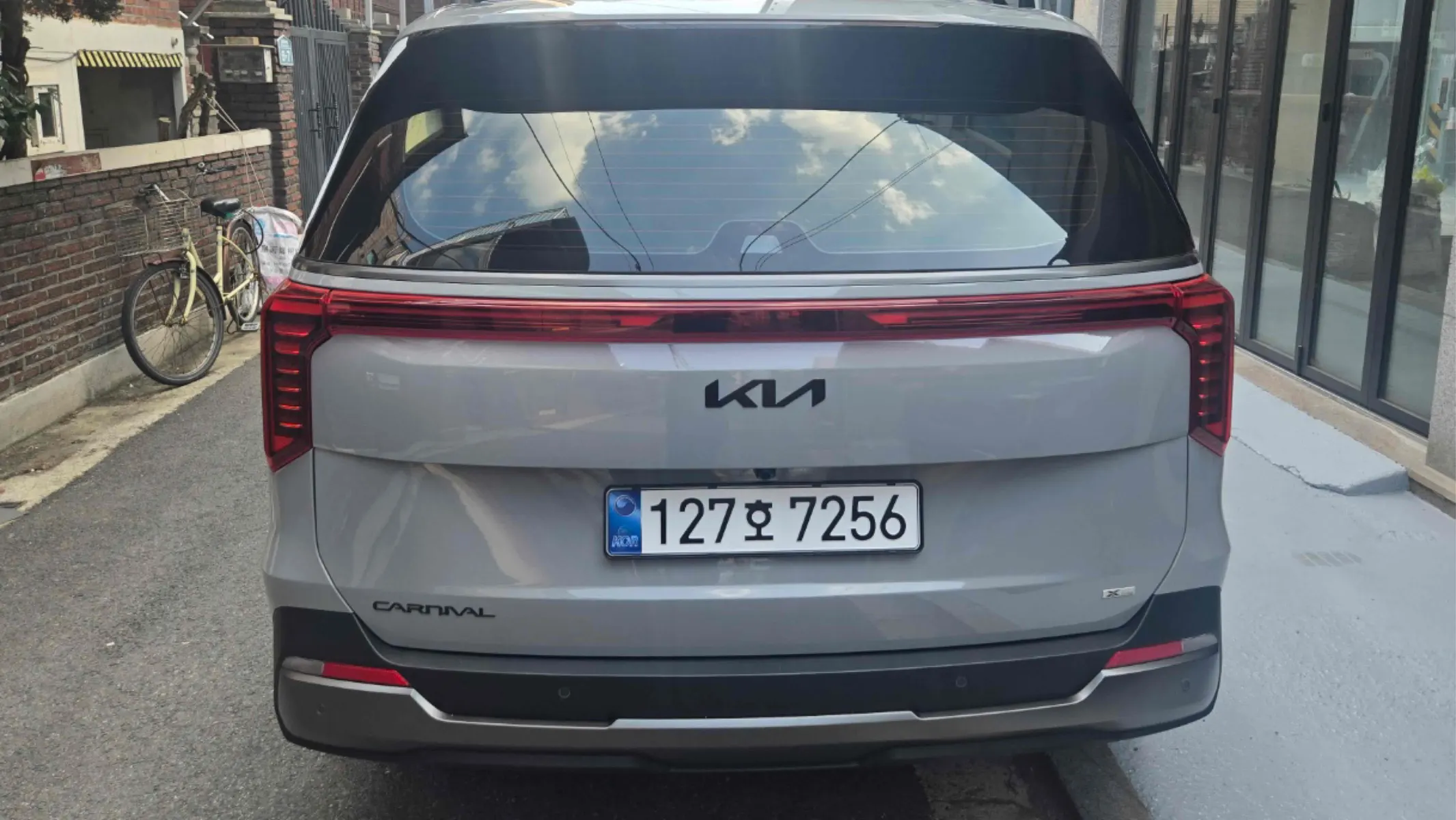 Kia 4 HEV 9 X Line 2026 2/4