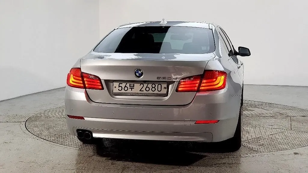 BMW 5 Series (F10) 520d 2011 3/20