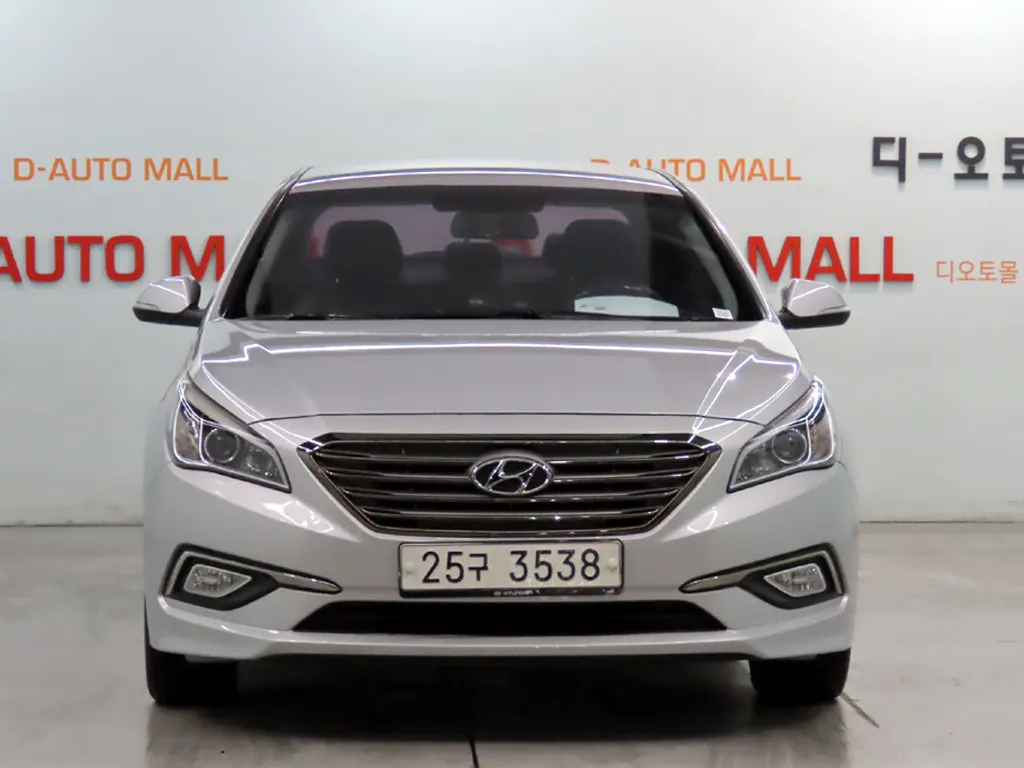 Hyundai LF LPI 2014 2/5
