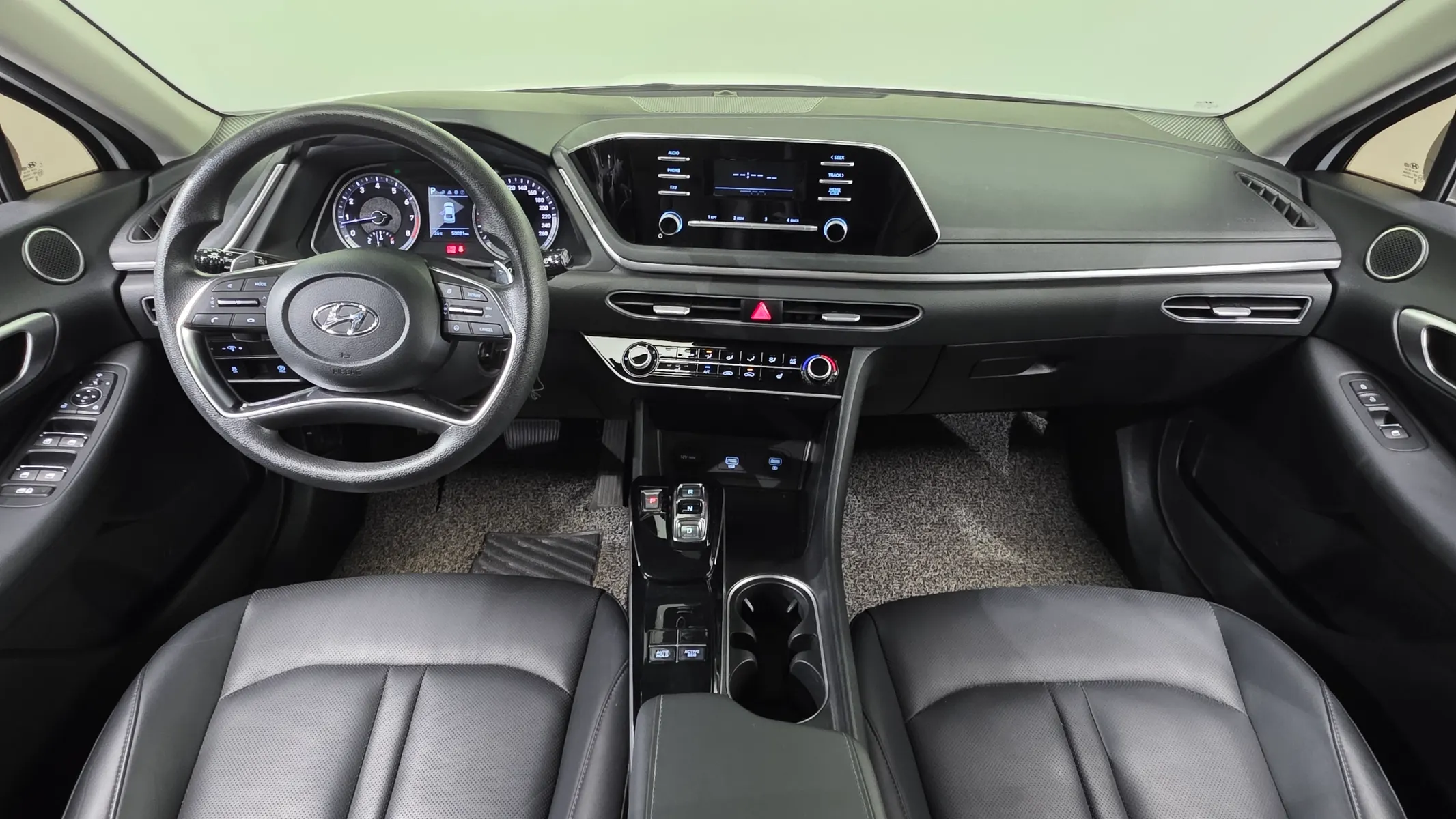 Hyundai (DN8) 2.0 LPG() 2019 4/5