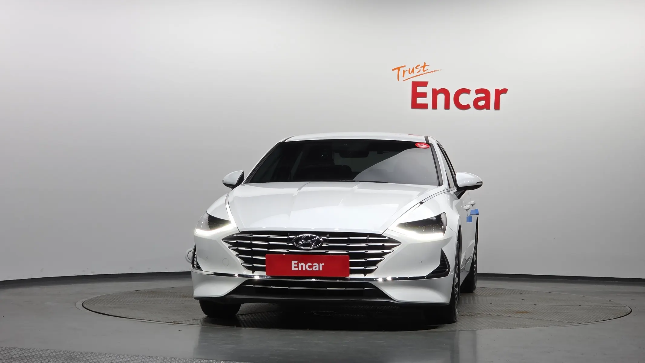 Hyundai (DN8) 2021 2/5