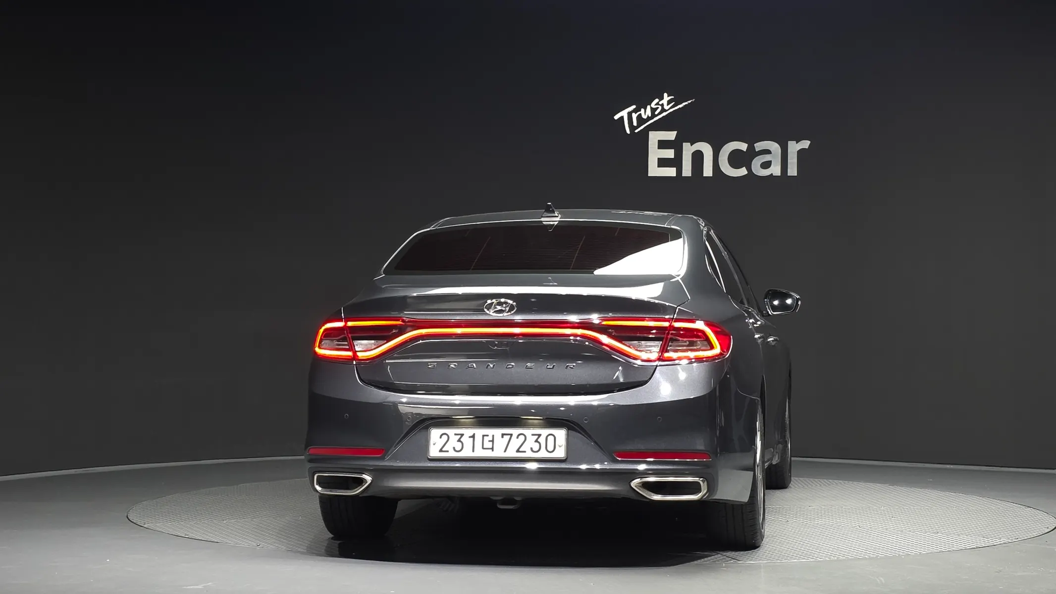 Hyundai IG 2.4 () 2018 3/5