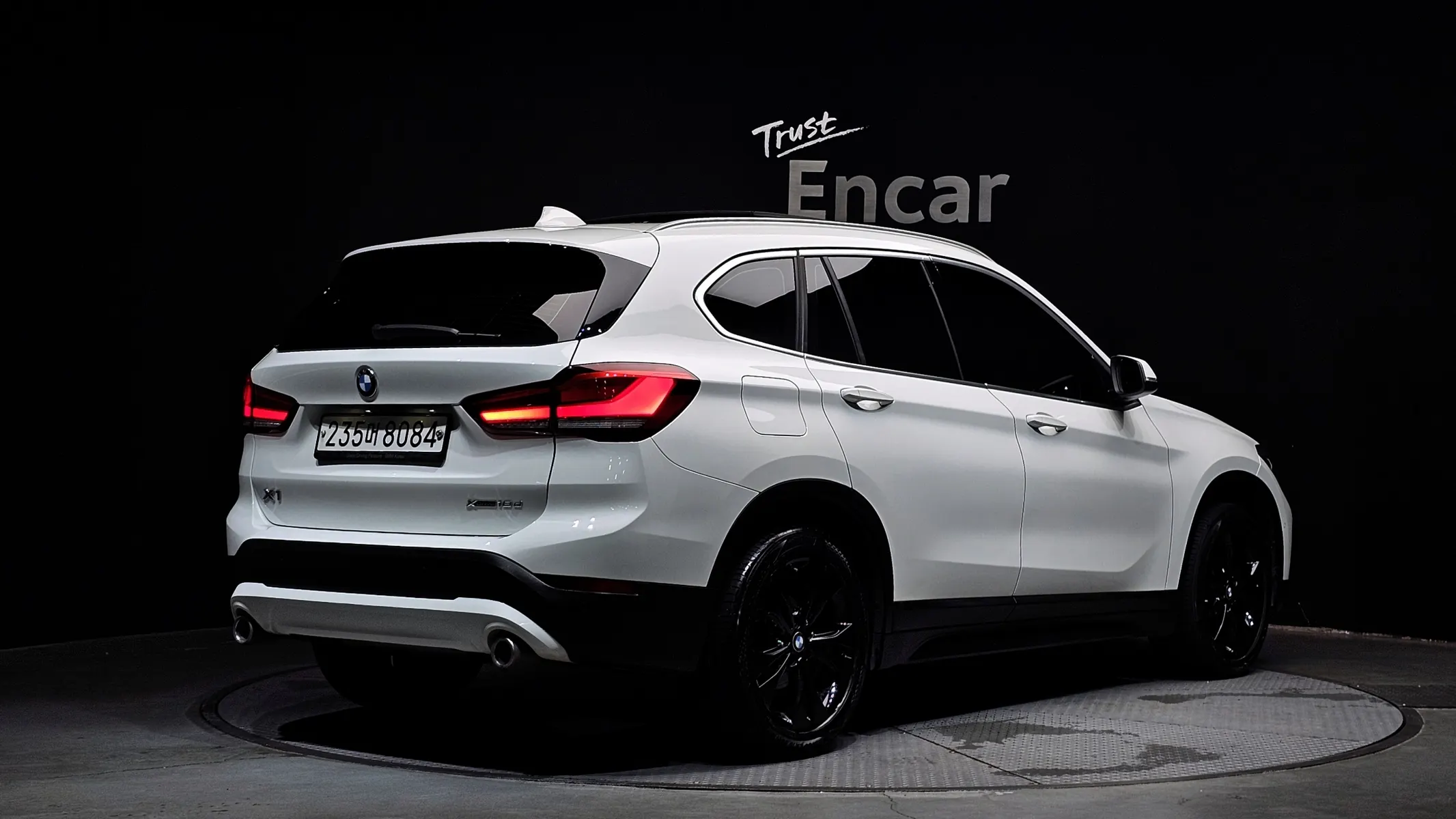 BMW X1 (F48) xDrive 18d 2020 2/32