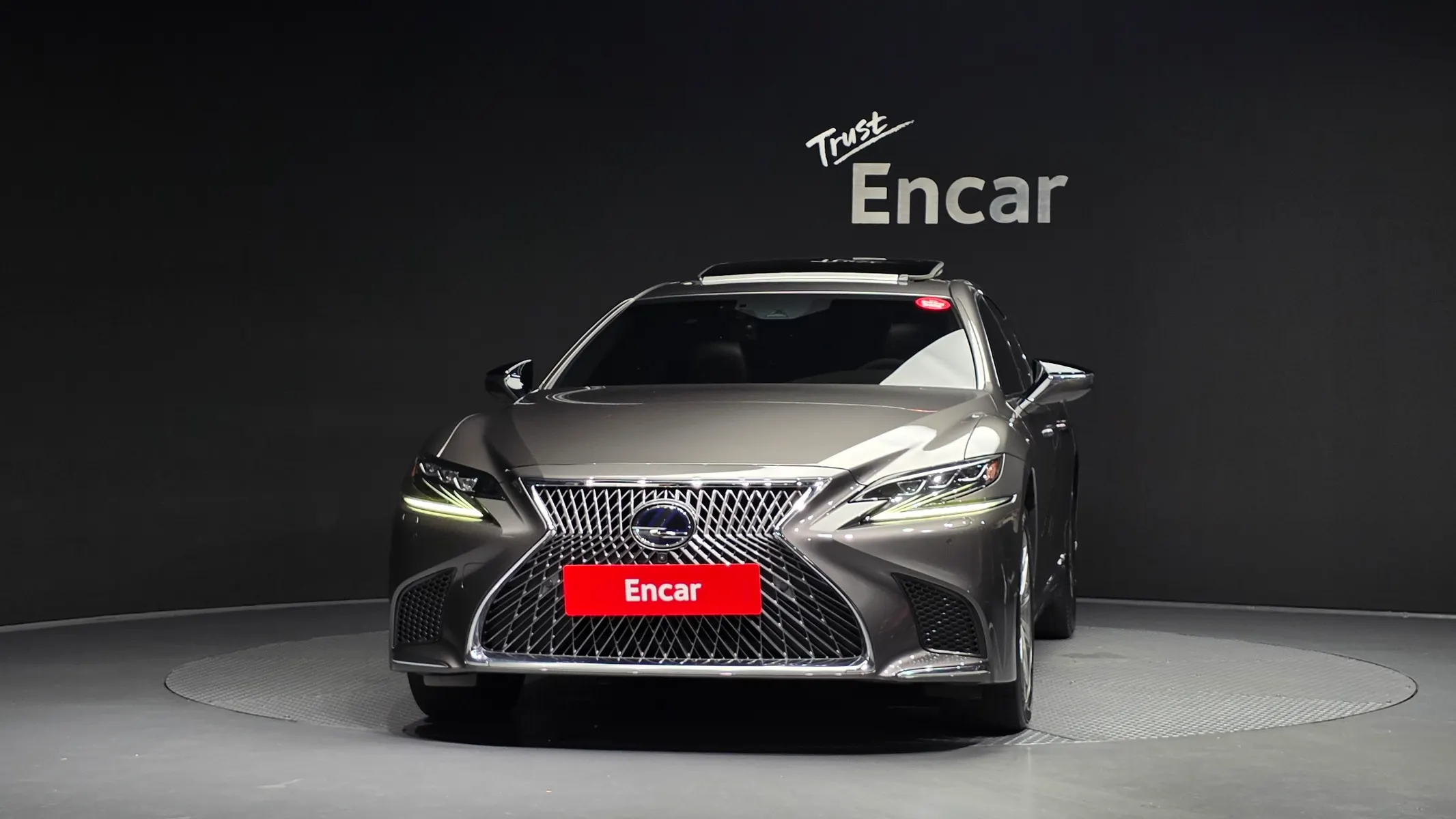 Lexus LS500h 5 3.5 AWD 2018 3/36